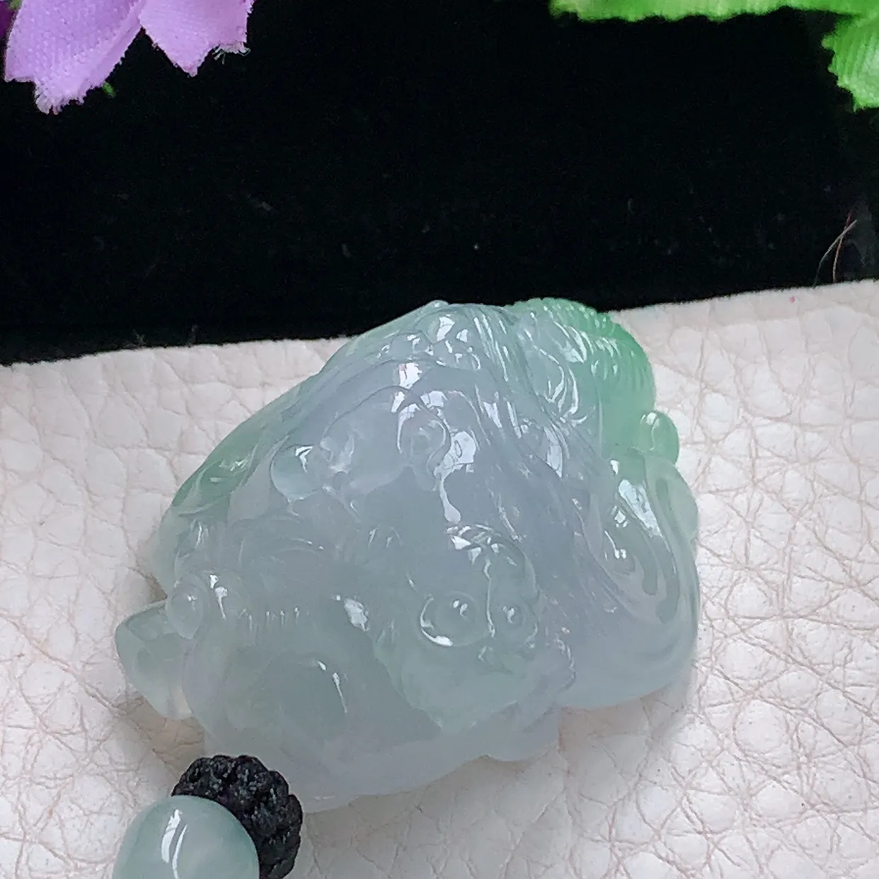 yl实拍45*34*22.3缅甸天然翡翠精雕果冻胶飘绿龙头玉吊坠 龙首玉挂件