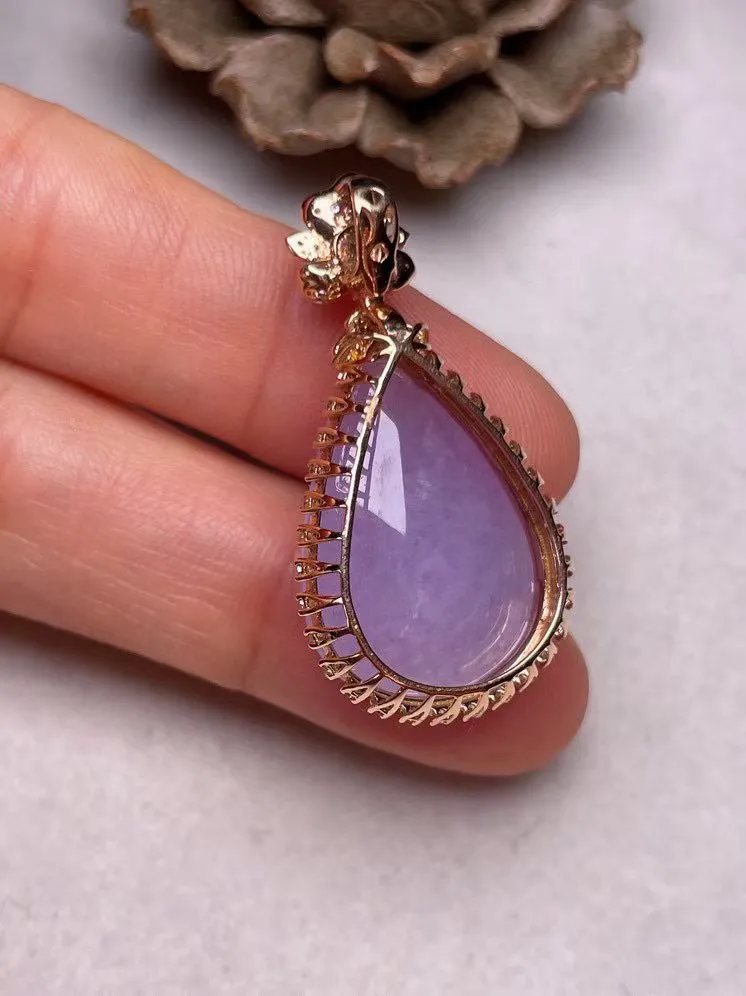 冰糯种紫罗兰滴水吊坠、真金真钻镶嵌，种水好，玉质细腻 .裸石尺寸 23.0*15.8