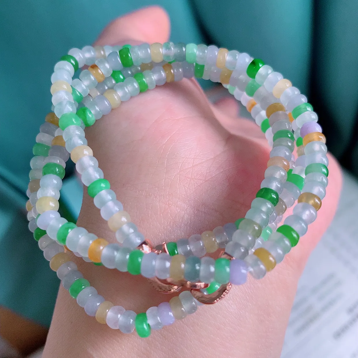 自然光实拍，冰种多宝翡翠项链，多彩翡翠珠链，颜色丰富，料子细腻，高档大气，自戴送礼佳品！#001.1