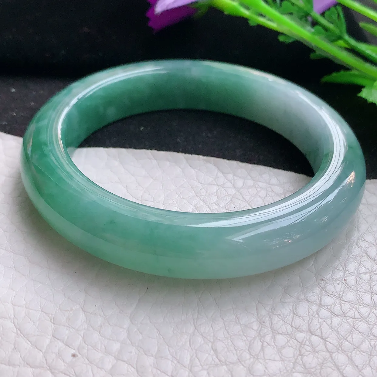 yh自然光56.5*12.5*9.8平安镯 翡翠玉手镯冰胶油绿宽边玉手环