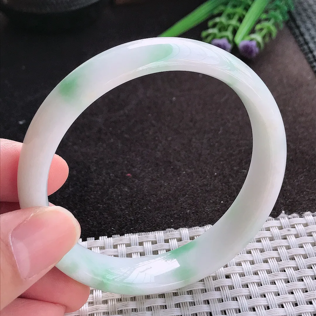 天然A货翡翠60/14.4/7.5老坑秀气温润飘绿宽边手镯翡翠玉镯手环