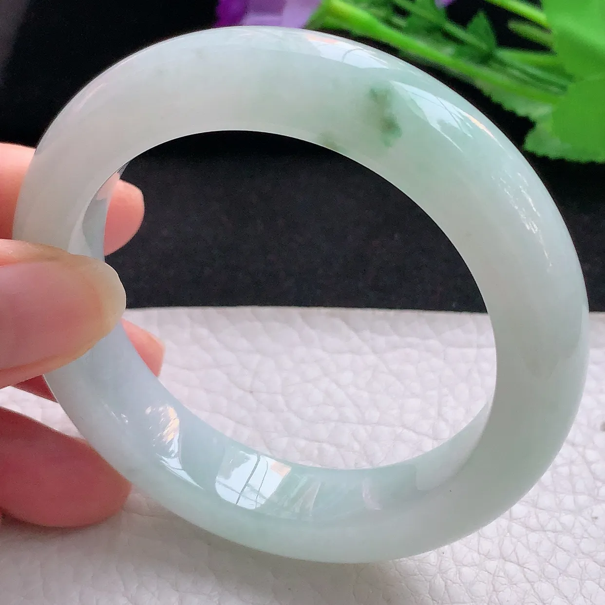 nr自然光55.5*13*10平安镯 缅甸翡翠A货玉手镯飘花厚装宽边玉手环