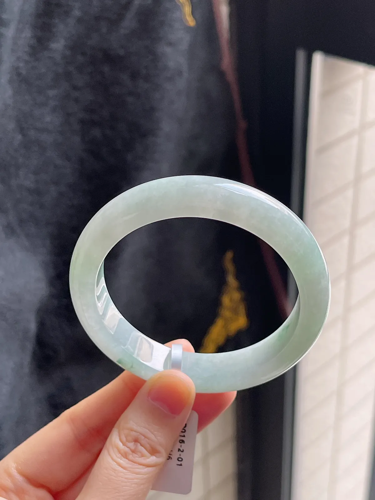 正圈56.3圈口，翡翠冰糯种飘花手镯