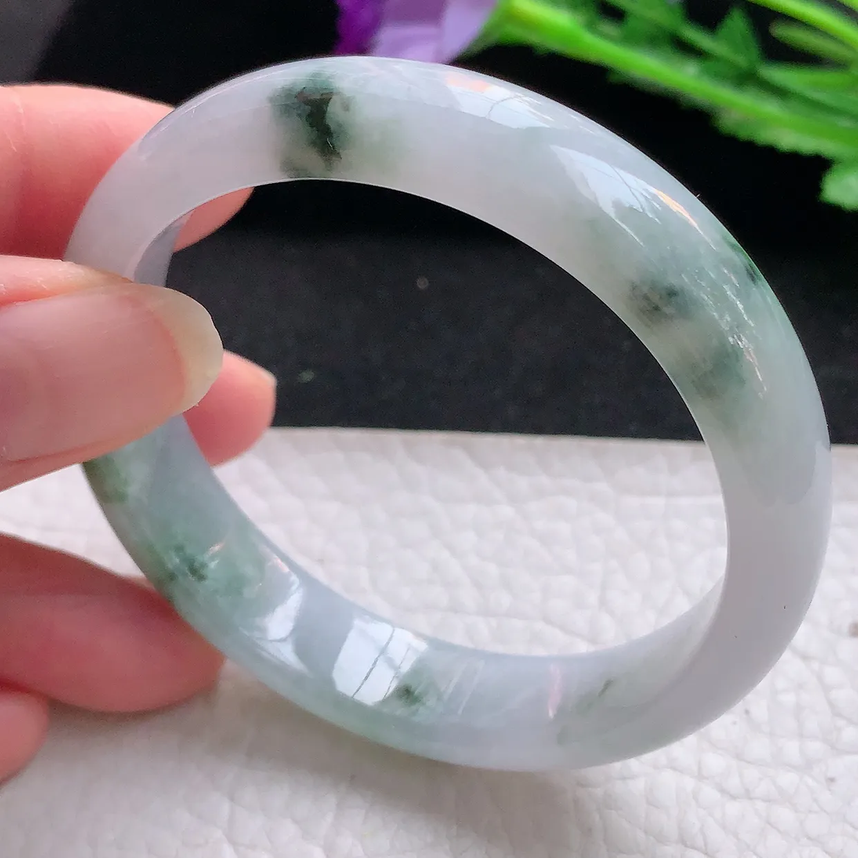 xx自然光54*12.6*6.6平安镯 翡翠A货飘花宽边玉手镯玉手环