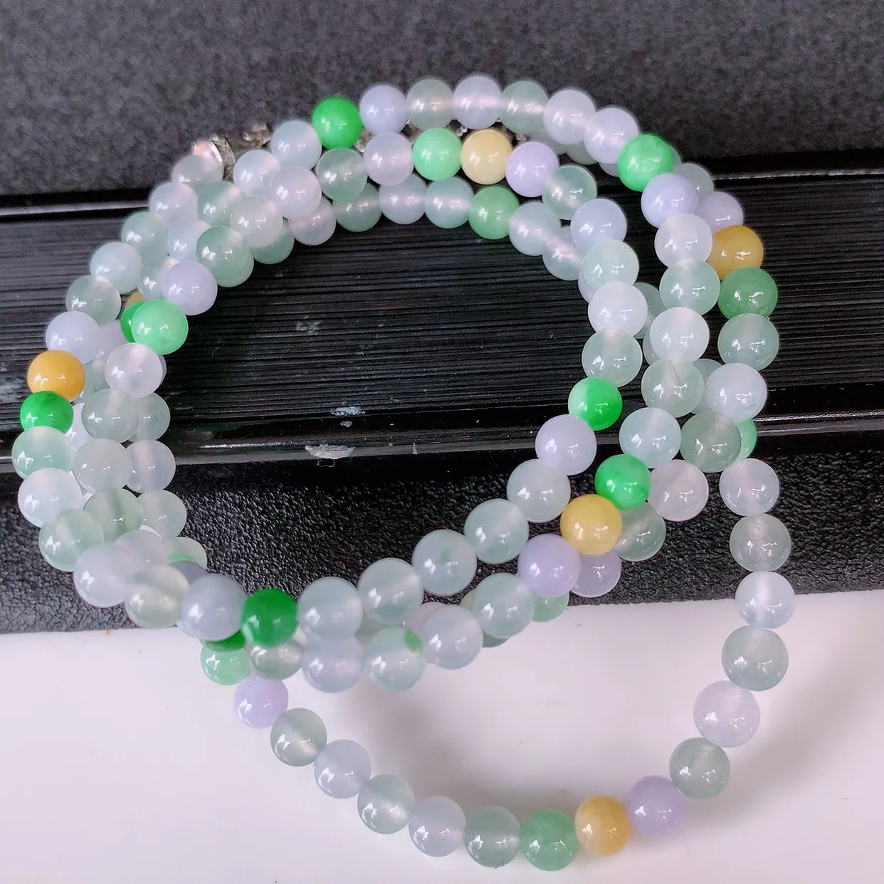 自然光实拍，冰种多宝翡翠项链，多彩翡翠珠链，颜色丰富，料子细腻，高档大气，自戴送礼佳品！#191取一尺寸4.8mm