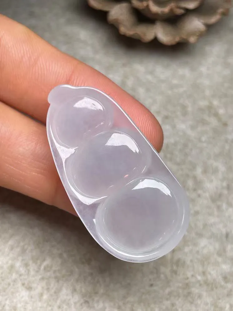 冰种【福豆】吊坠，种水好，玉质细腻 ，卖相好‘