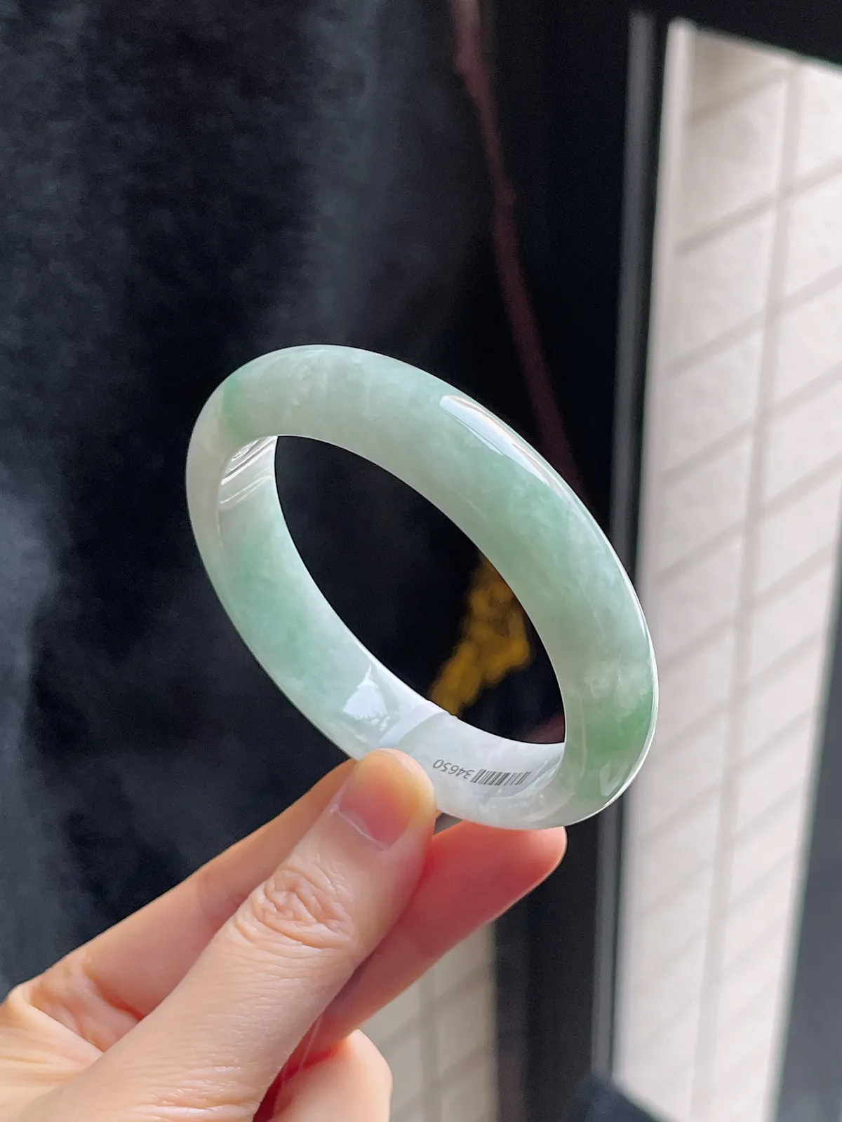 正圈55.7圈口，翡翠糯化种飘花手镯