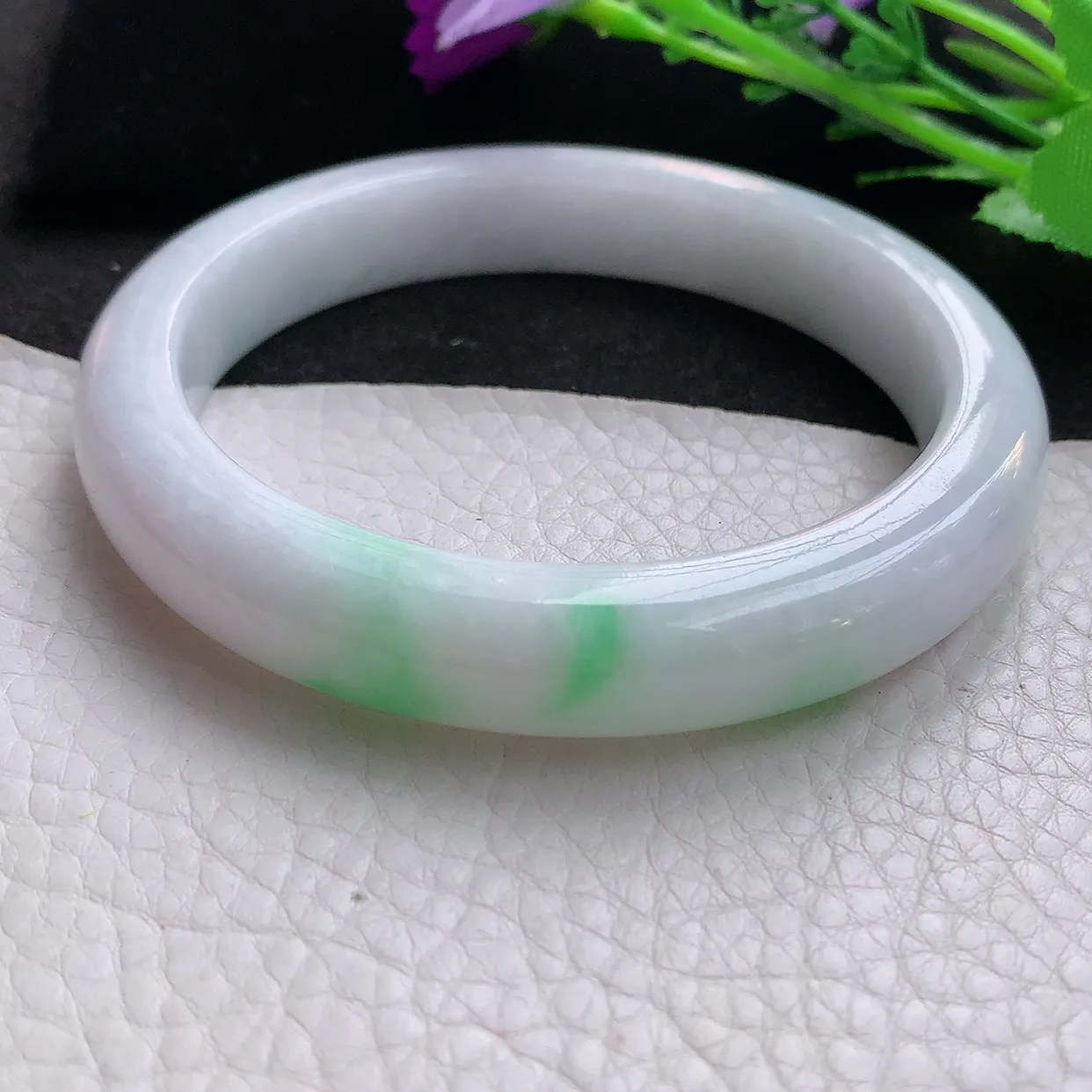 ee大圈口65*12.5*9.3平安镯 缅甸翡翠A货飘绿白底青正圈玉镯子