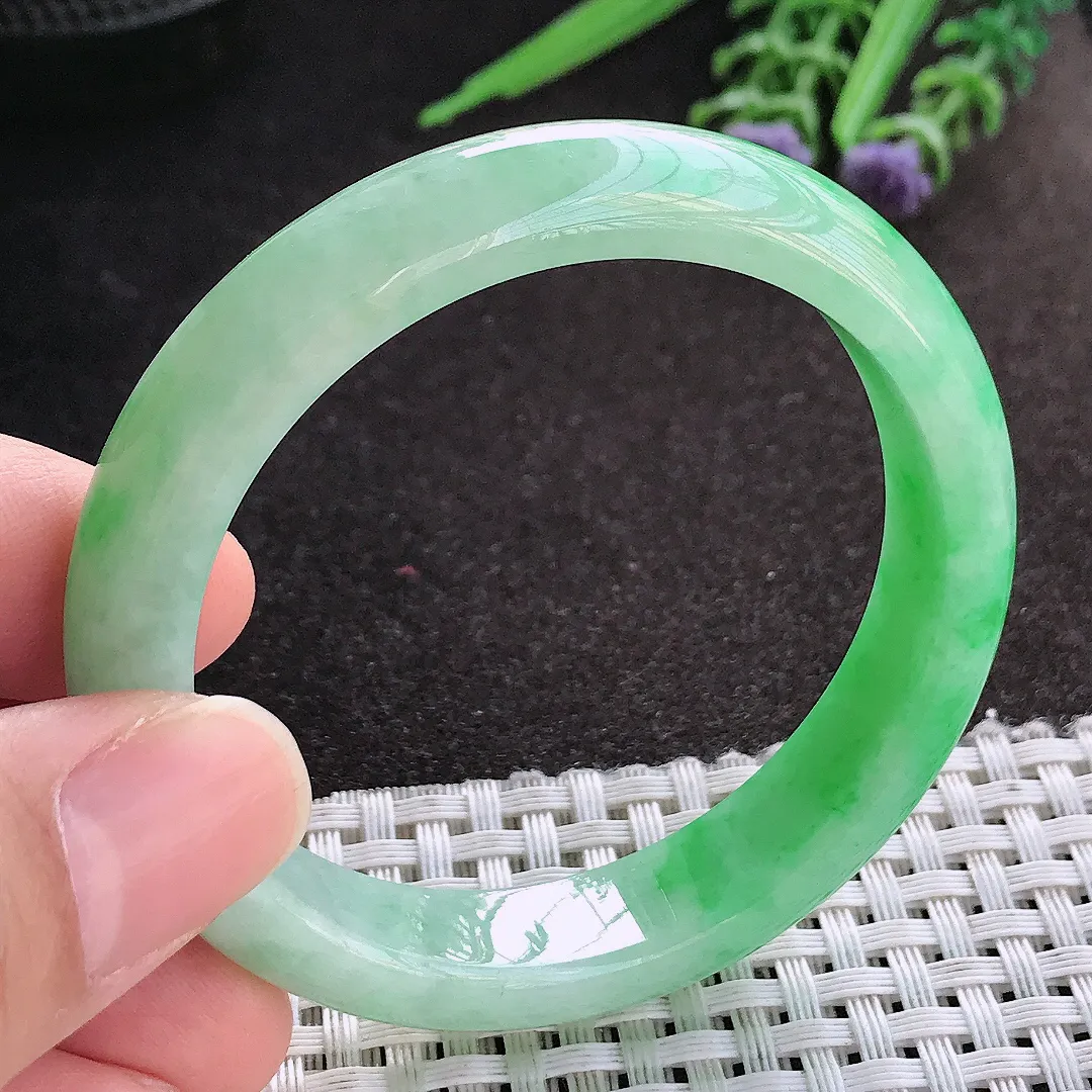 天然A货翡翠51/11.3/7.5老坑精美冰润阳绿手镯小圈口宽边玉镯手环