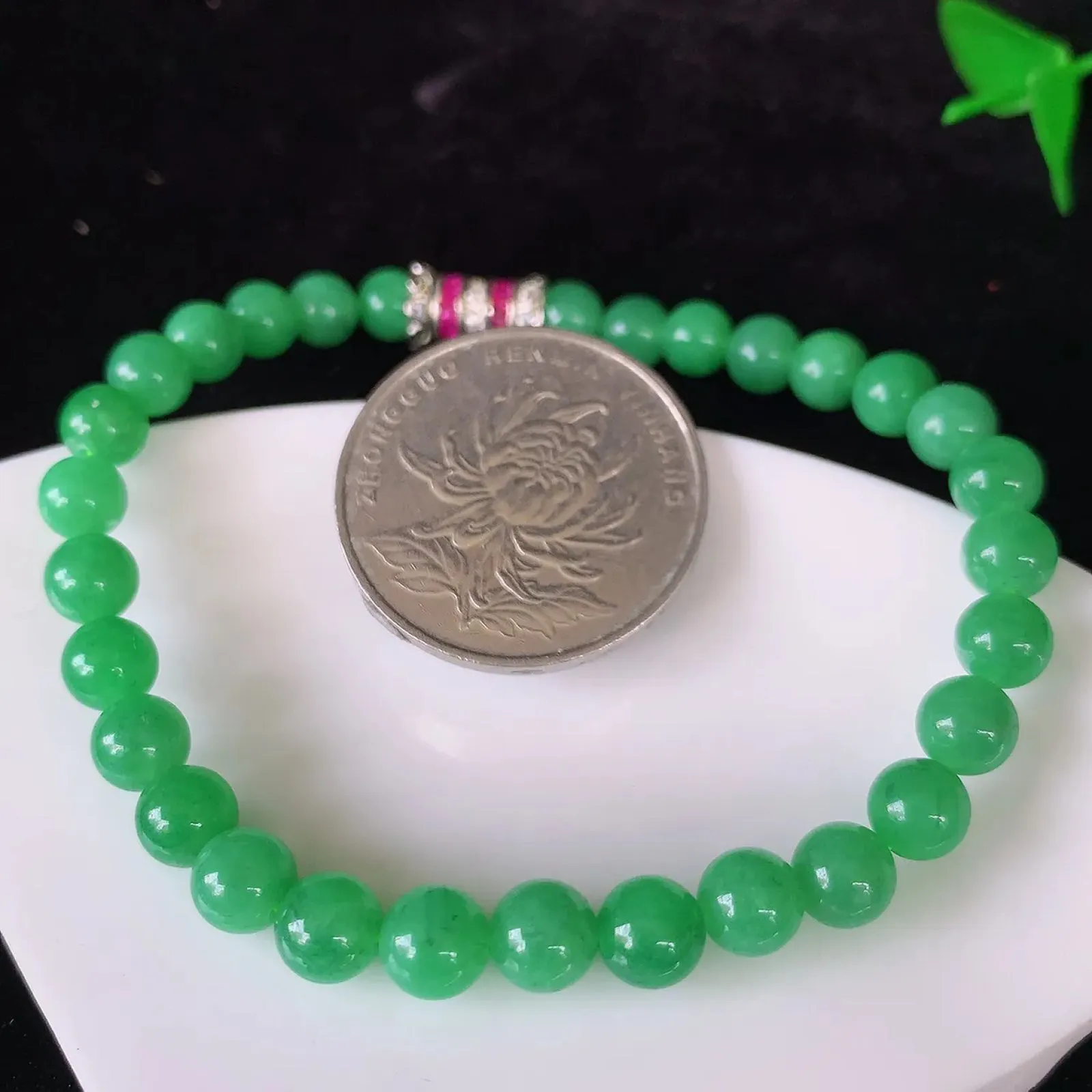 自然光实拍，冰润满绿翡翠手串手链，颜色丰富，料子细腻，高档大气，自戴送礼佳品！#003.3取一尺寸6.2mm