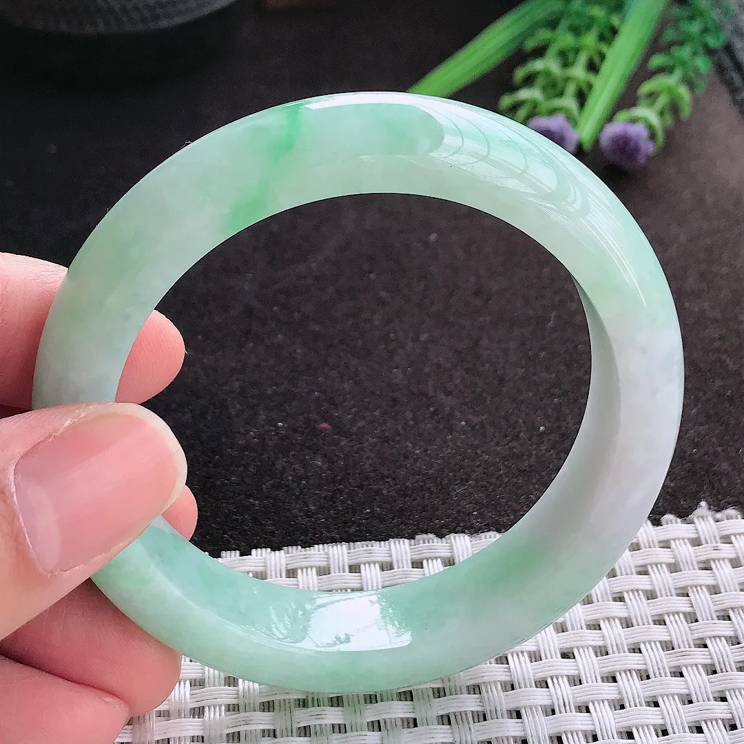 天然A货翡翠55/13.7/8.9老坑精美满色飘绿手镯宽边玉镯手环