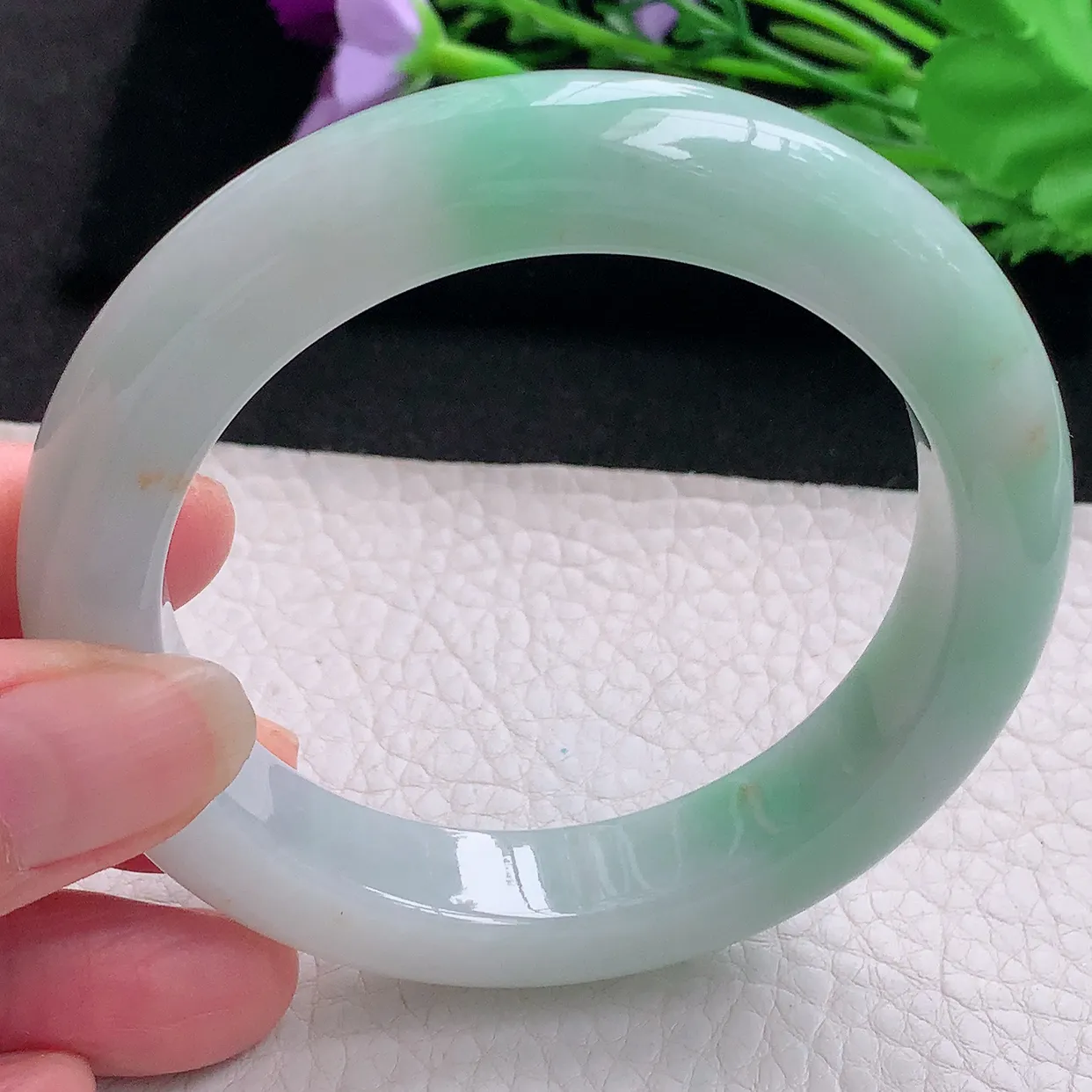 z自然光58*12.6*10平安镯 缅甸翡翠A货清新飘绿宽边玉手镯玉手环