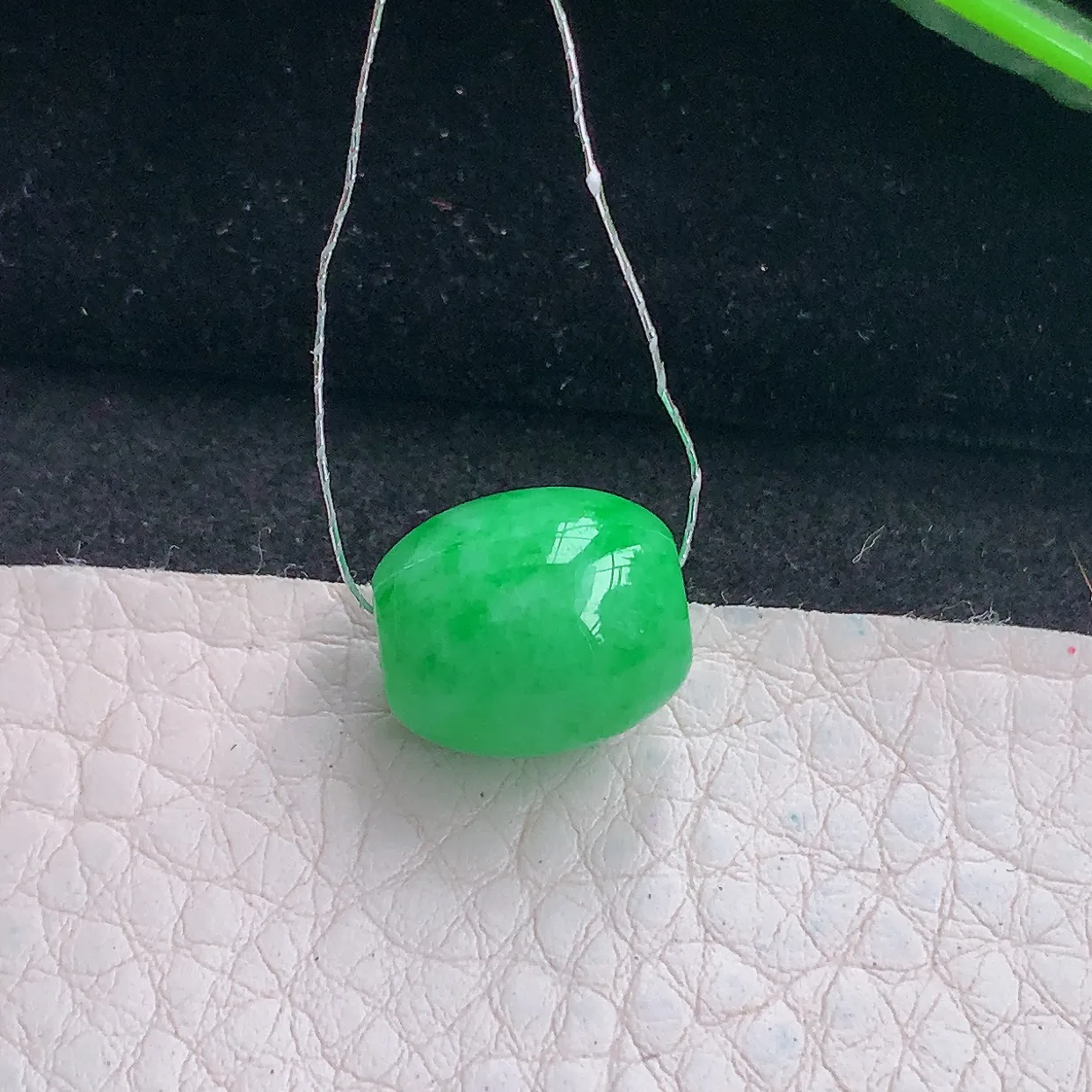 Xqa实拍13*11.6天然缅甸翡翠路路通吊坠 转运珠玉锁骨坠