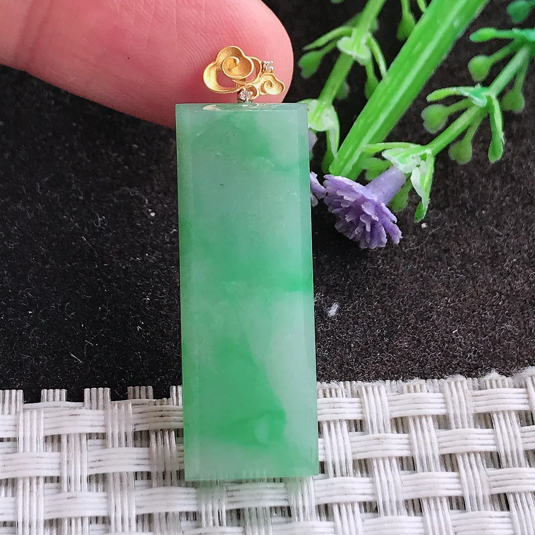 天然A货翡翠34.5/12.4/5老坑18k金镶嵌冰润满绿无事牌吊坠翡翠挂件