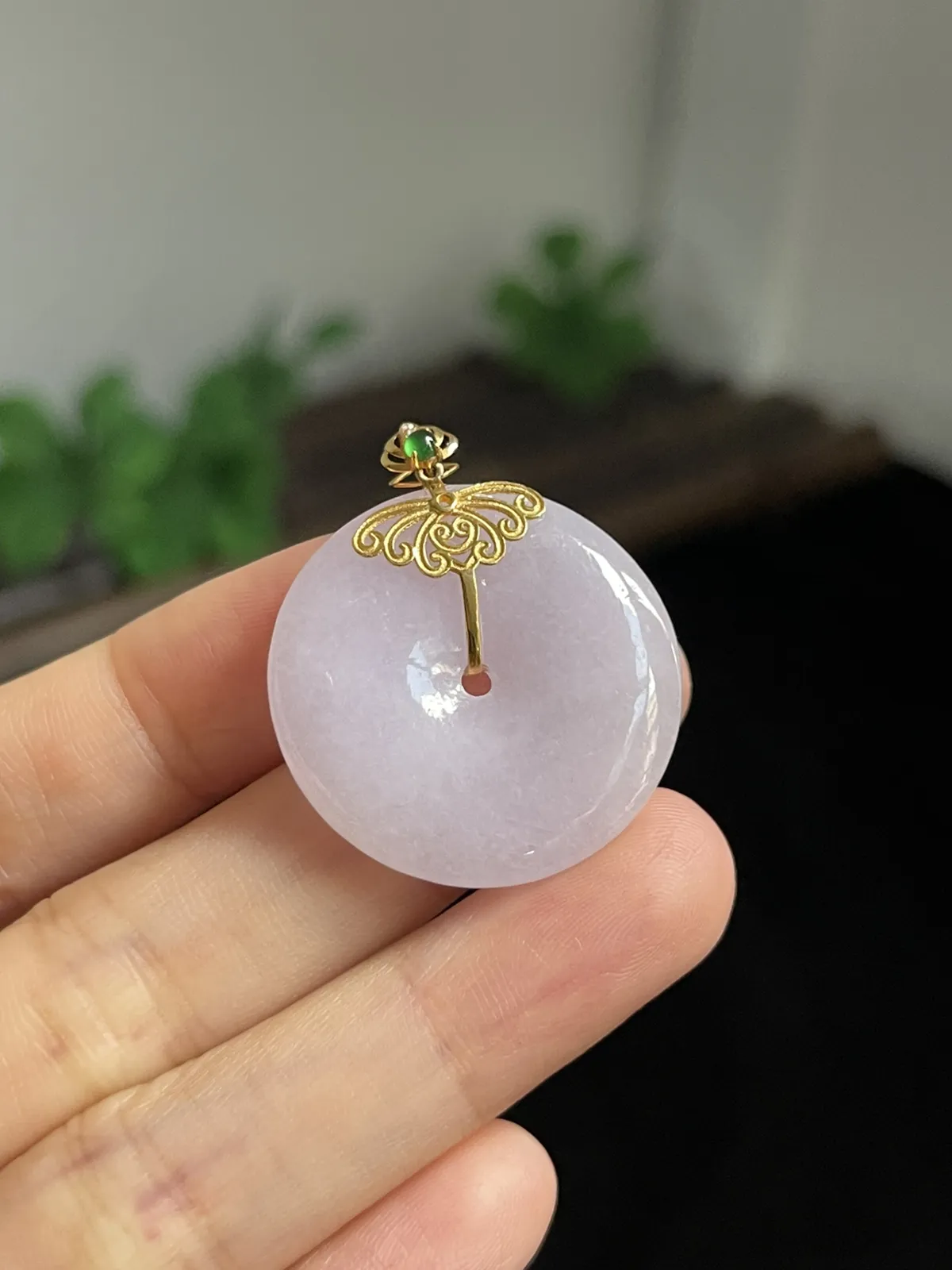 翡翠糯化种淡紫色平安扣，印记：G18K,伴钻石