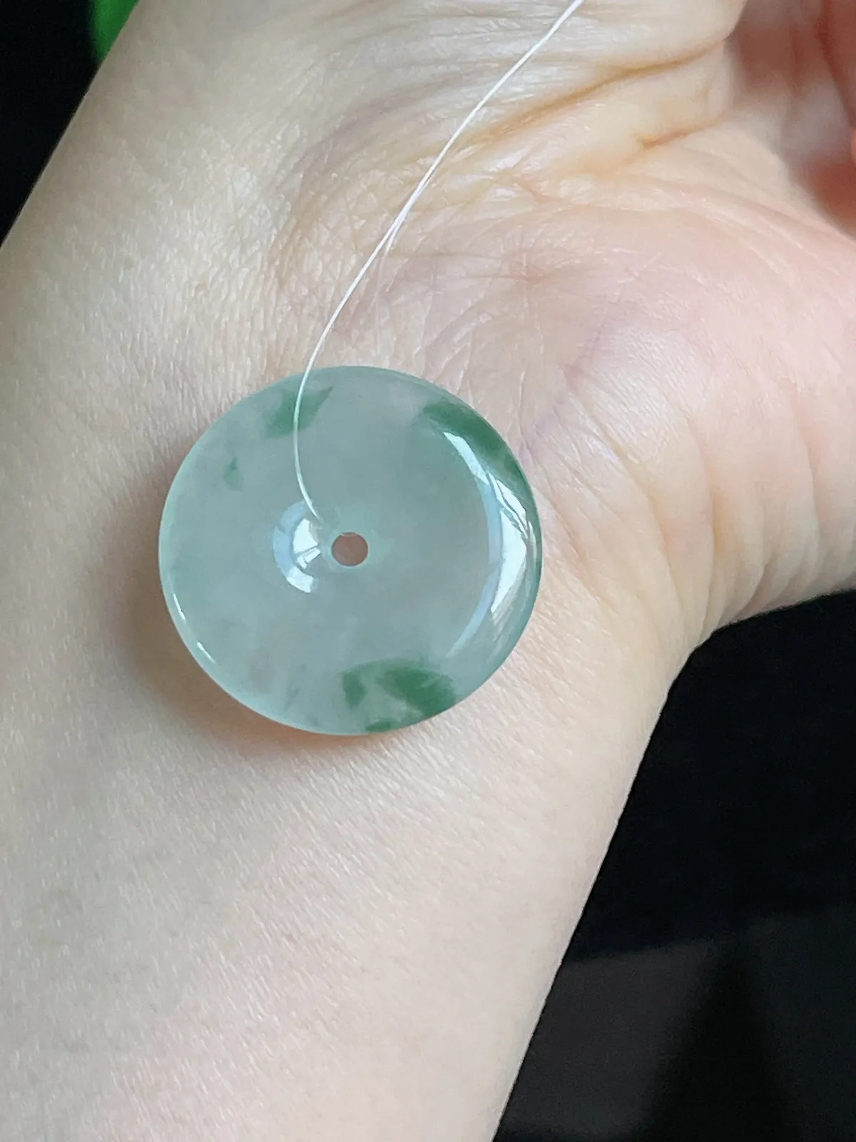 翡翠冰糯种淡绿色平安扣