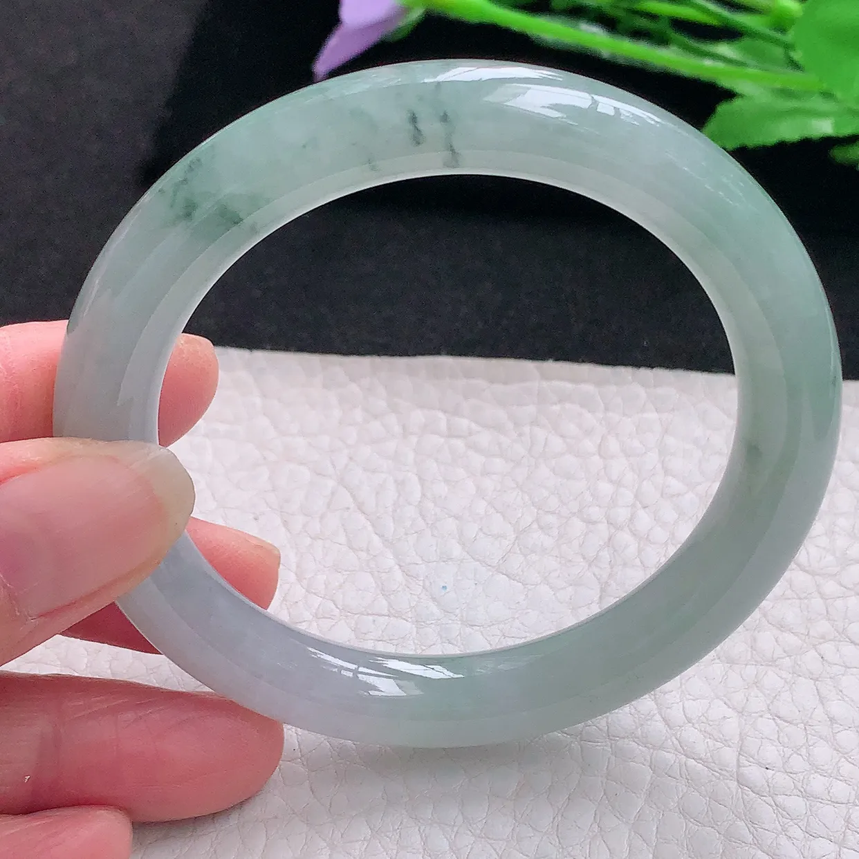 xx自然光56*9.4美人镯 缅甸翡翠A货玉手镯冰飘花圆条玉手环