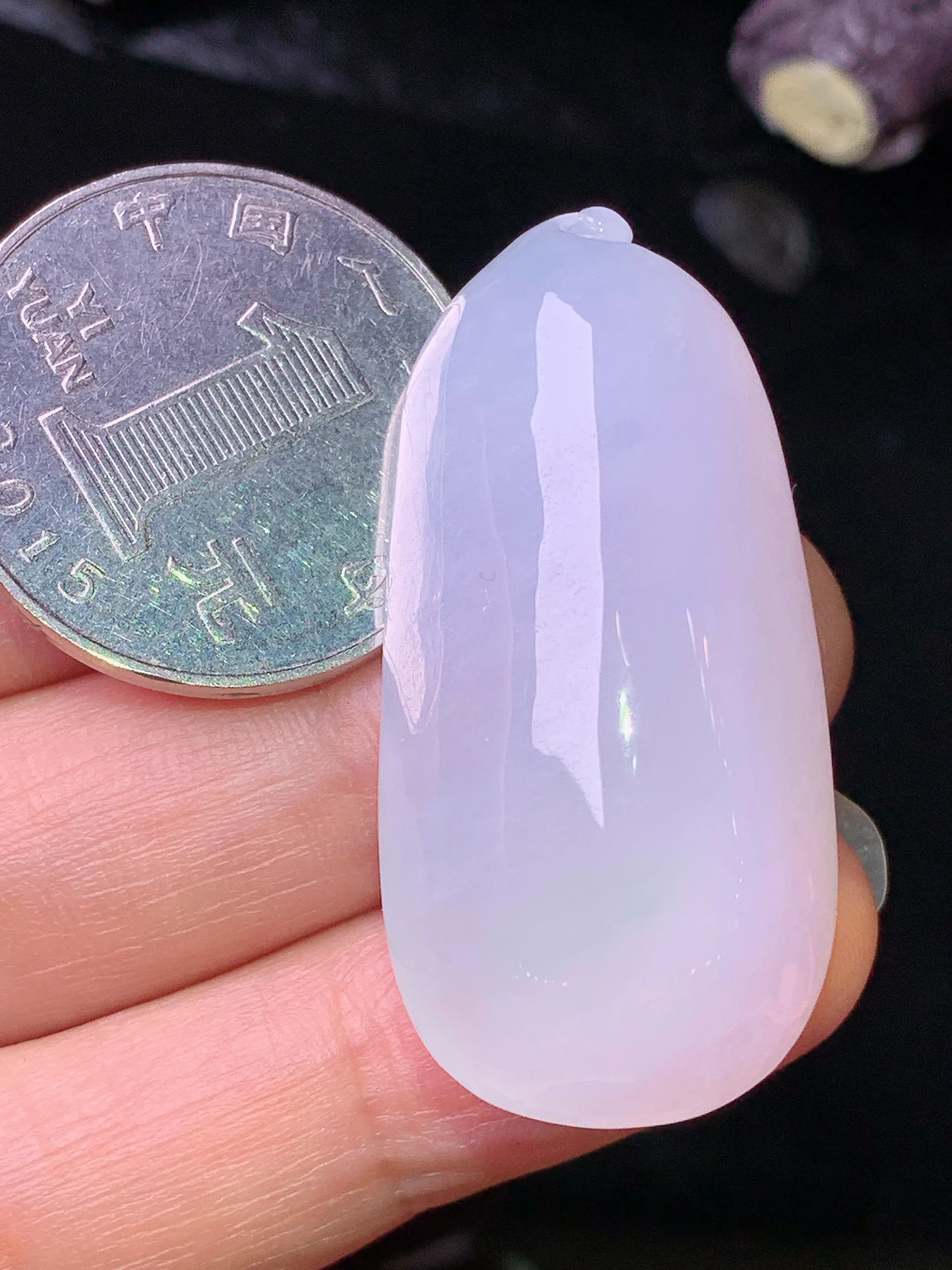 冰淡紫罗兰福瓜吊坠 玉质细腻 色泽清新艳丽 整体尺寸39.8*19.2*11.5