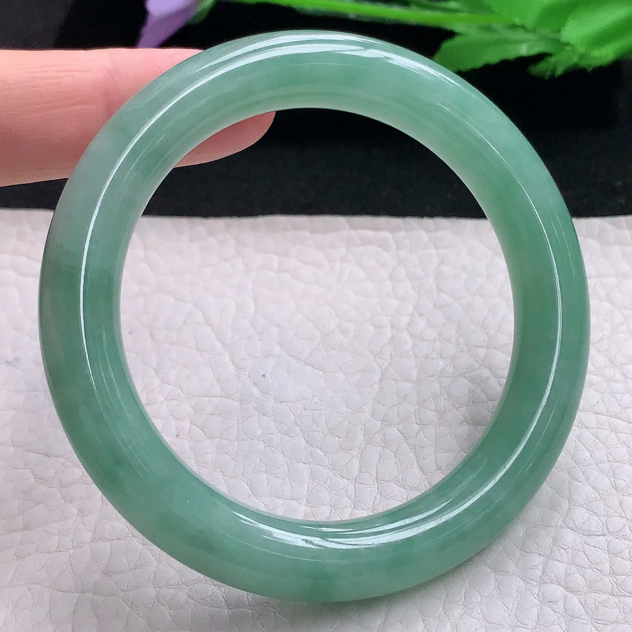 pj自然光53.8*10美人镯 缅甸翡翠A货玉手镯满绿圆条玉手环