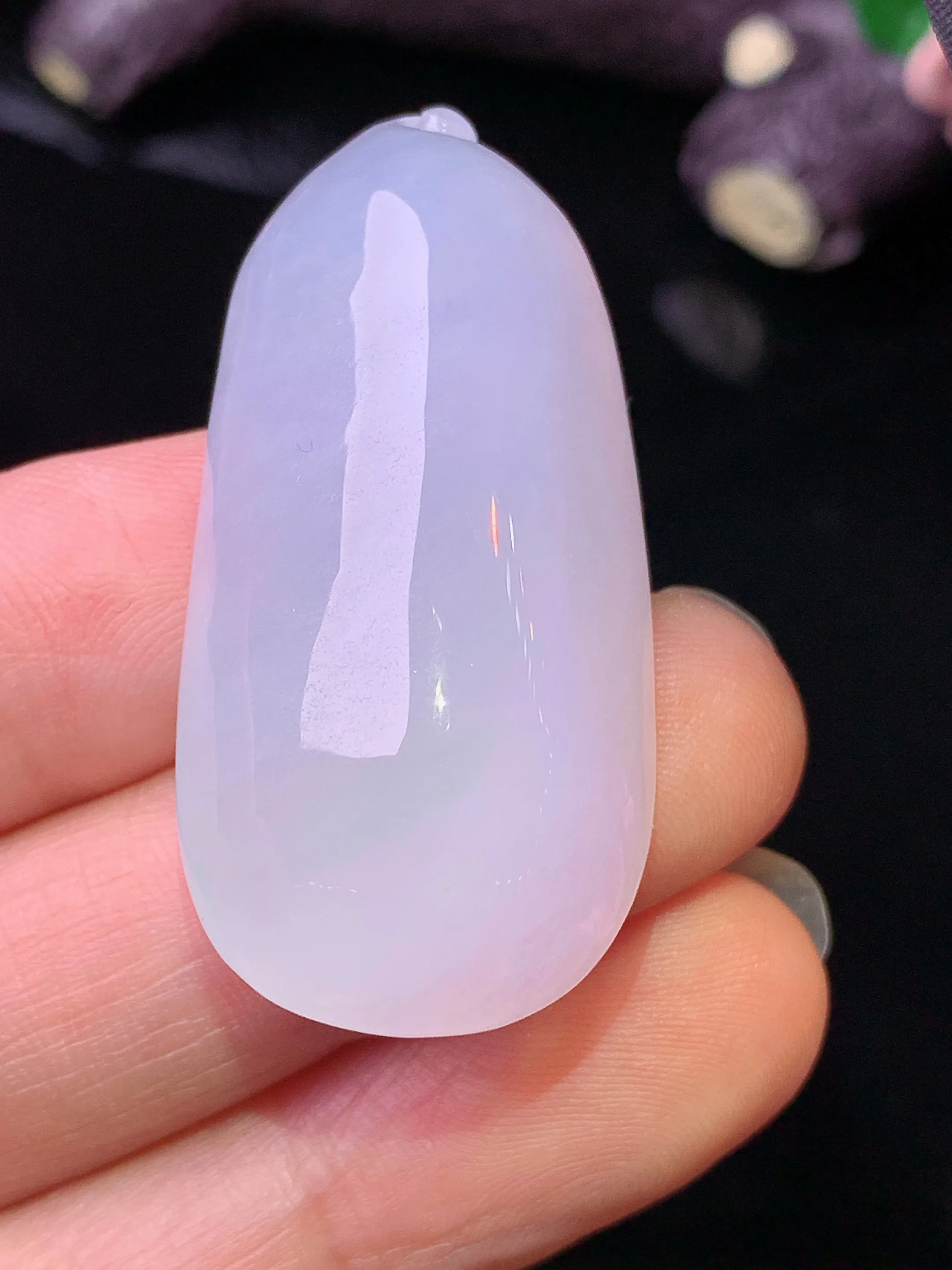 冰淡紫罗兰福瓜吊坠 玉质细腻 色泽清新艳丽 整体尺寸39.8*19.2*11.5