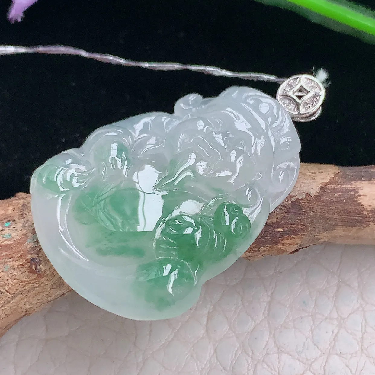 Xqa实拍31*24*5.3天然缅甸翡翠飘花财神爷吊坠 招财进宝玉坠镶18k金扣