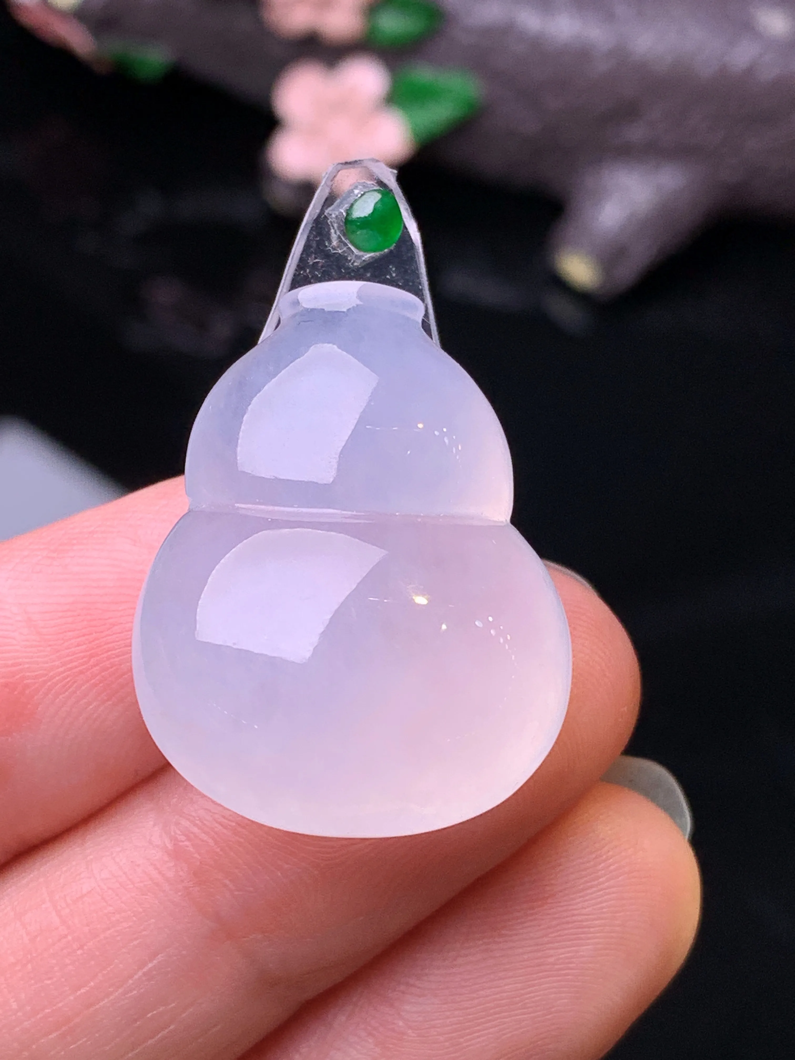 镶嵌款 冰种葫芦吊坠 玉质细腻 色泽清新艳丽 整体尺寸27*20.5*9