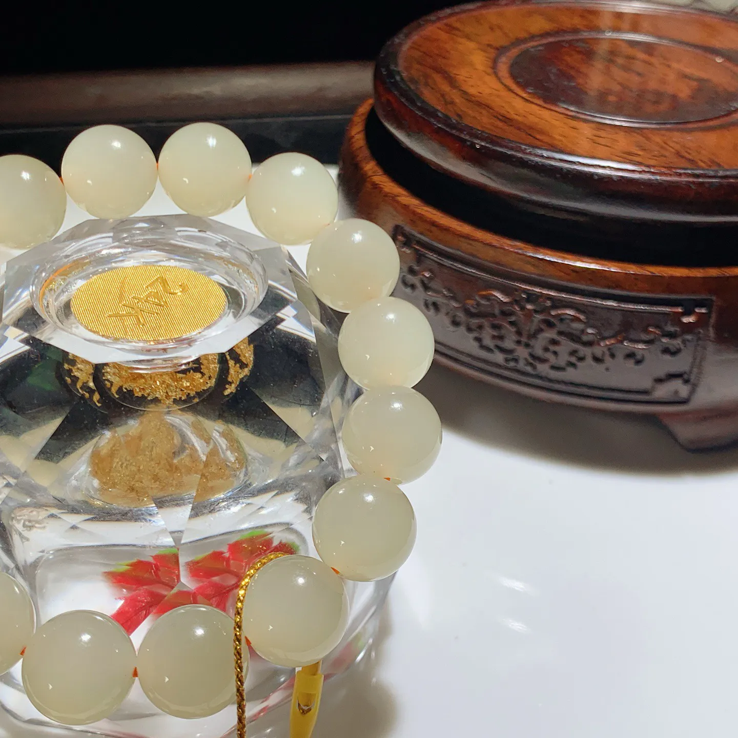 和田玉高冰蜂蜜水手串。单颗尺寸12！玉质细腻油润 底色纯净 脂粉好，品质好！lt251223