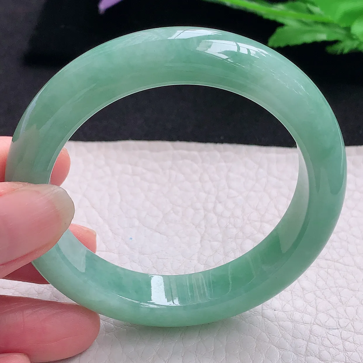 nr自然光53.5*12.5*9平安镯 缅甸翡翠A货玉手镯满绿宽边玉手环