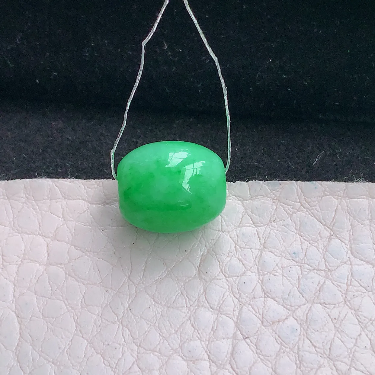 Xqa实拍13*11.6天然缅甸翡翠路路通吊坠 转运珠玉锁骨坠