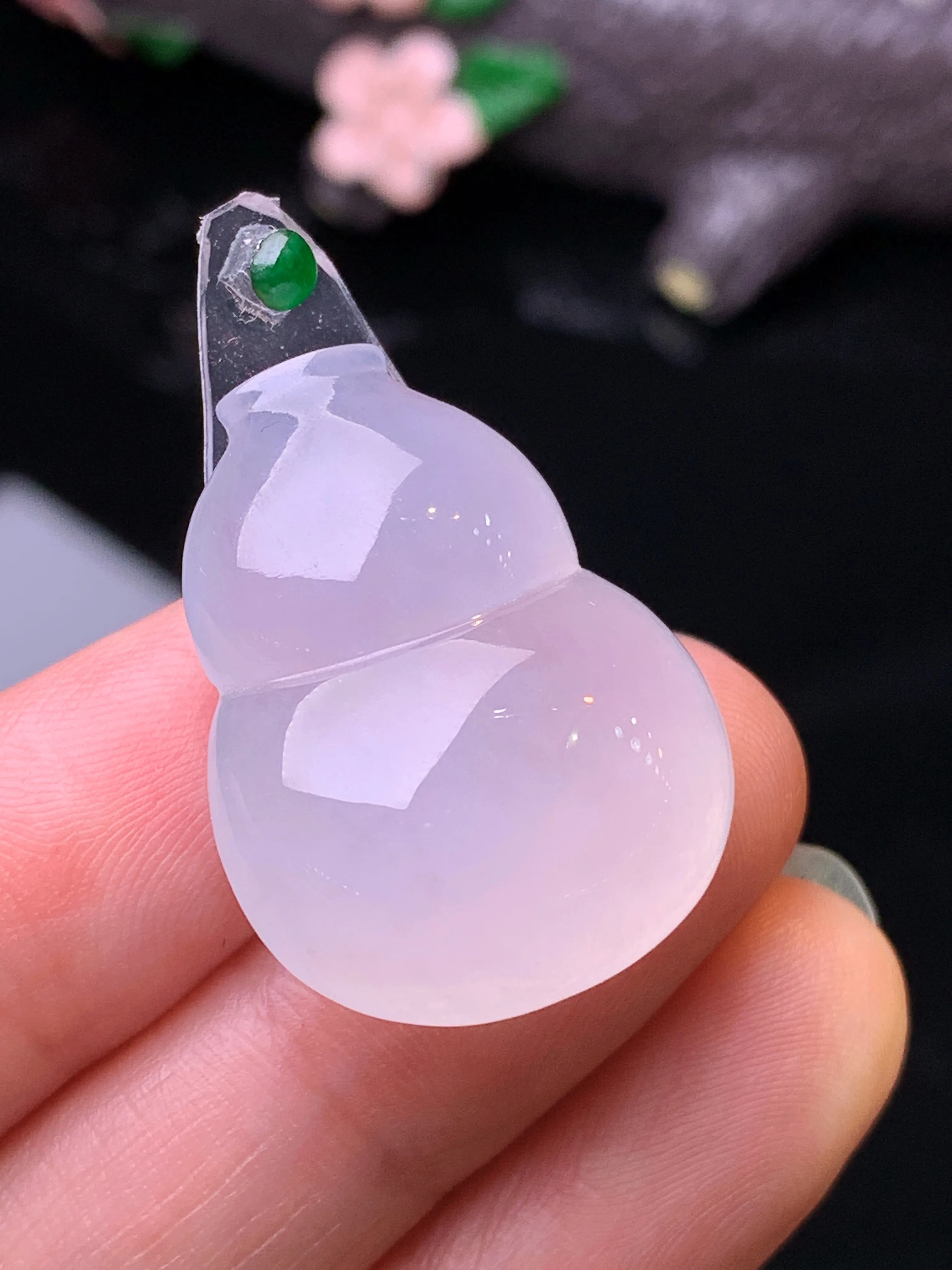 镶嵌款 冰种葫芦吊坠 玉质细腻 色泽清新艳丽 整体尺寸27*20.5*9