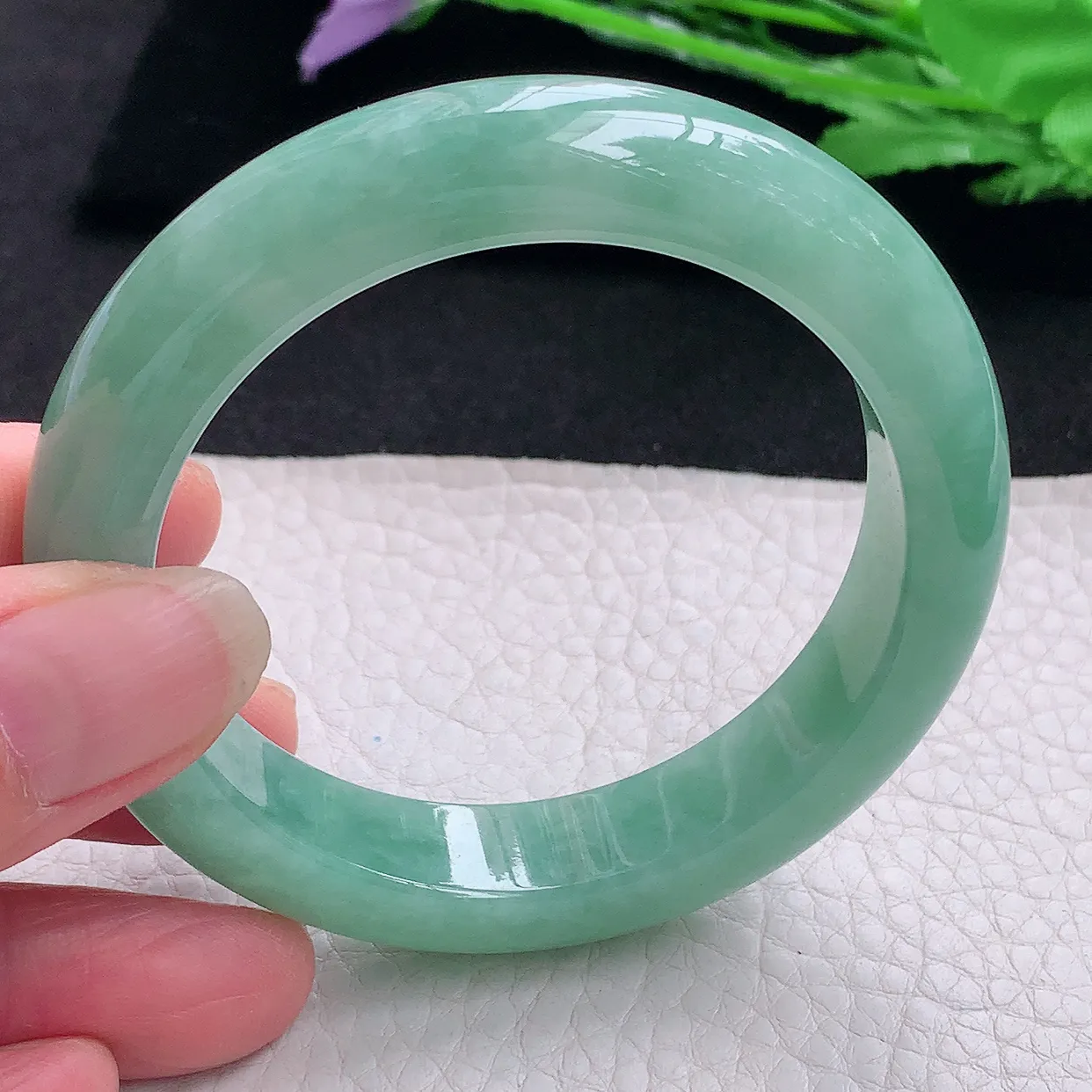nr自然光53.5*12.5*9平安镯 缅甸翡翠A货玉手镯满绿宽边玉手环