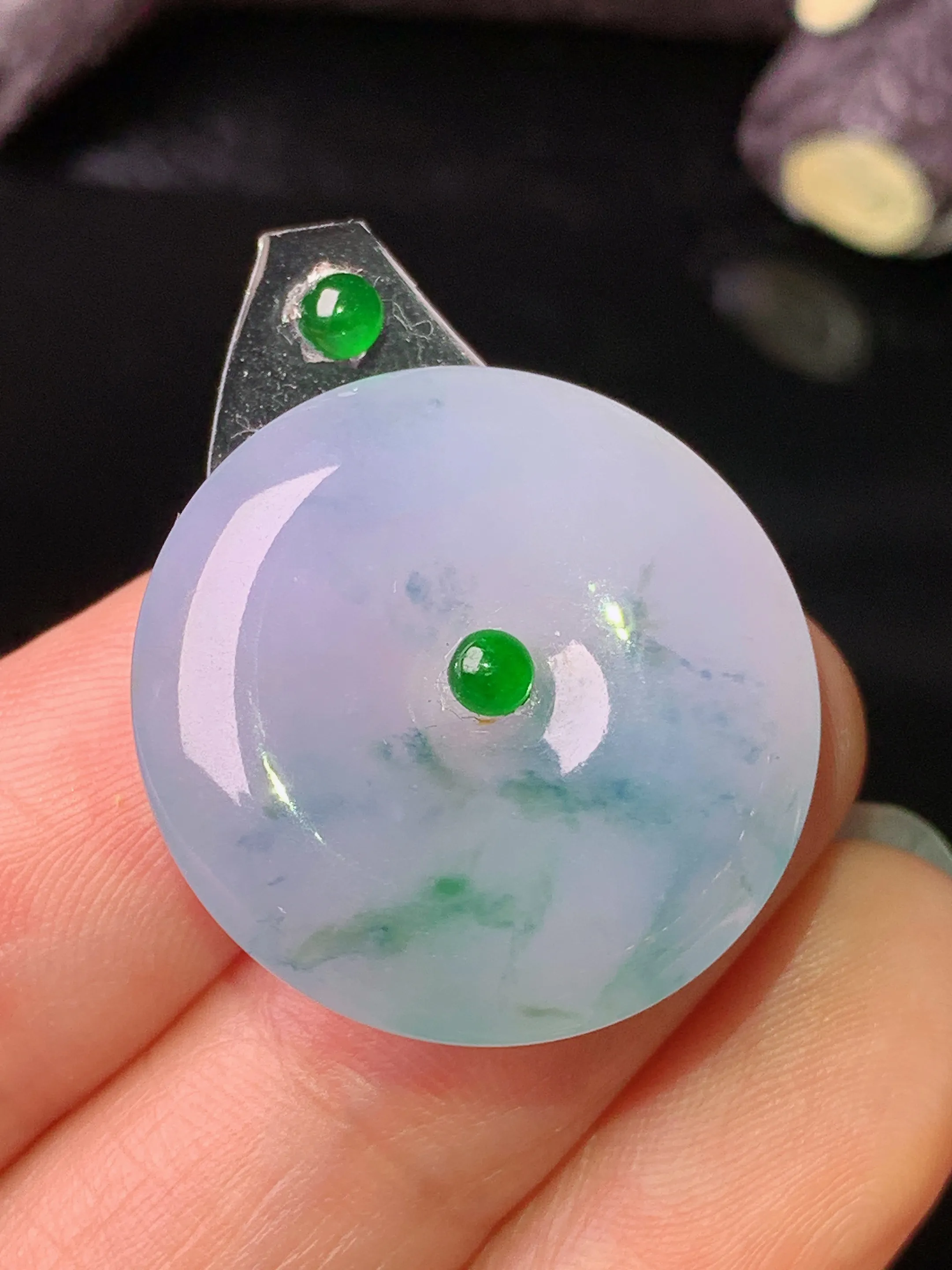 镶嵌款 紫罗兰飘花平安扣吊坠 玉质细腻 色泽清新艳丽 整体尺寸23.3*5.5