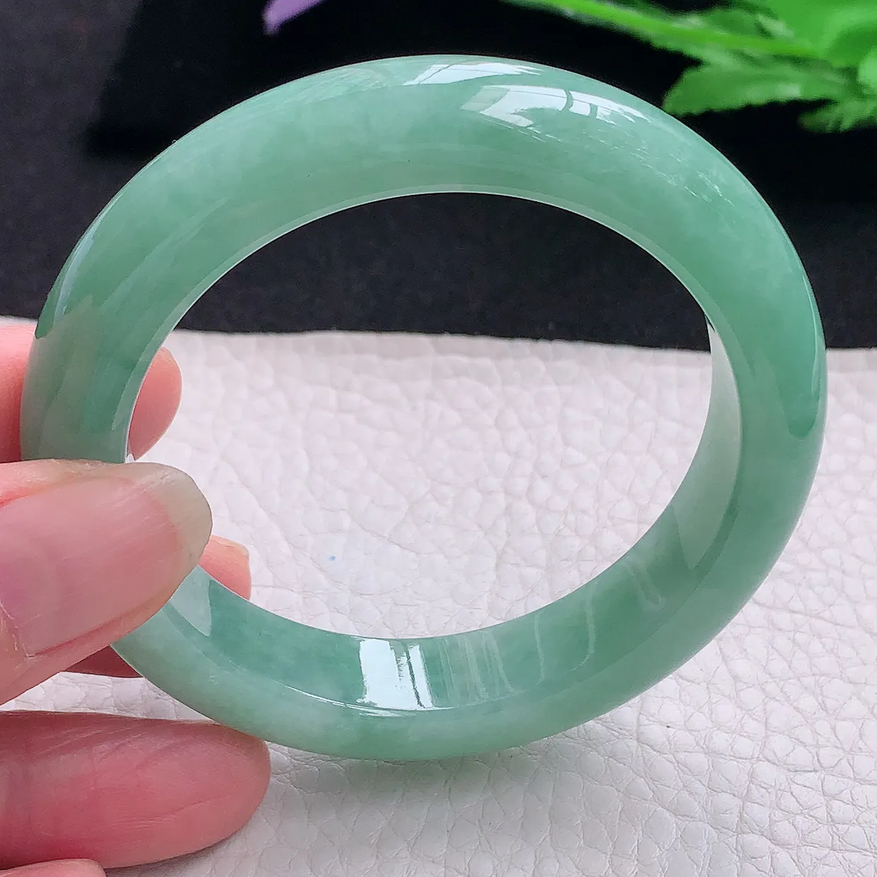 nr自然光53.5*12.5*9平安镯 缅甸翡翠A货玉手镯满绿宽边玉手环