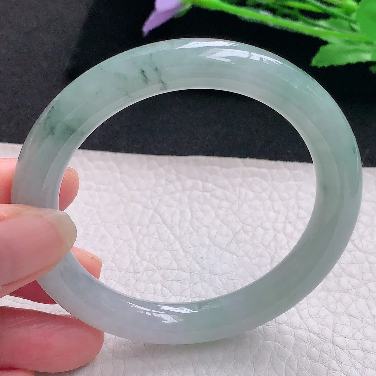 xx自然光56*9.4美人镯 缅甸翡翠A货玉手镯冰飘花圆条玉手环