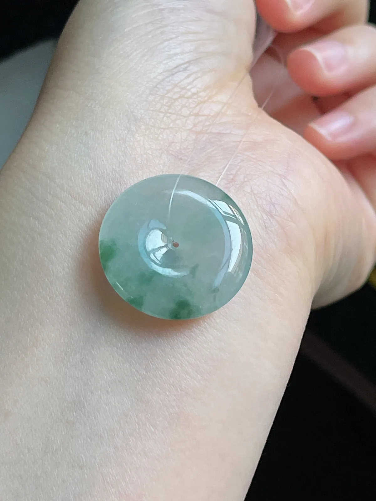 翡翠冰糯种淡绿色平安扣