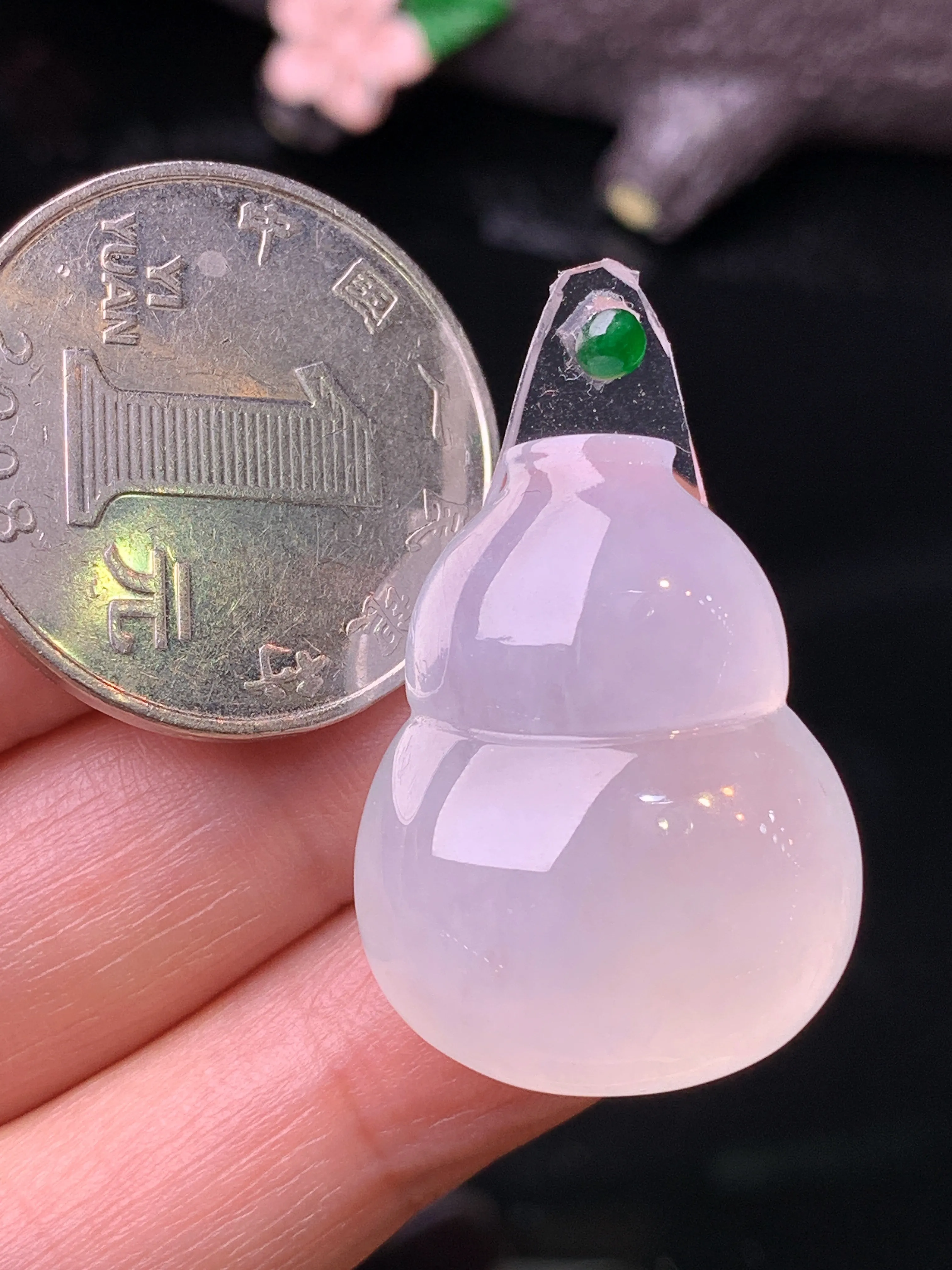 镶嵌款 冰种葫芦吊坠 玉质细腻 色泽清新艳丽 整体尺寸27*20.5*9