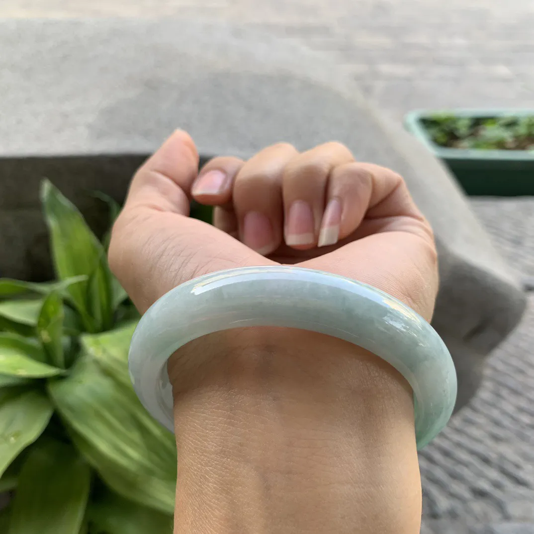 圈口56.5-11.8-8.3 【飘辣绿正圈手镯】正圈56 57可戴