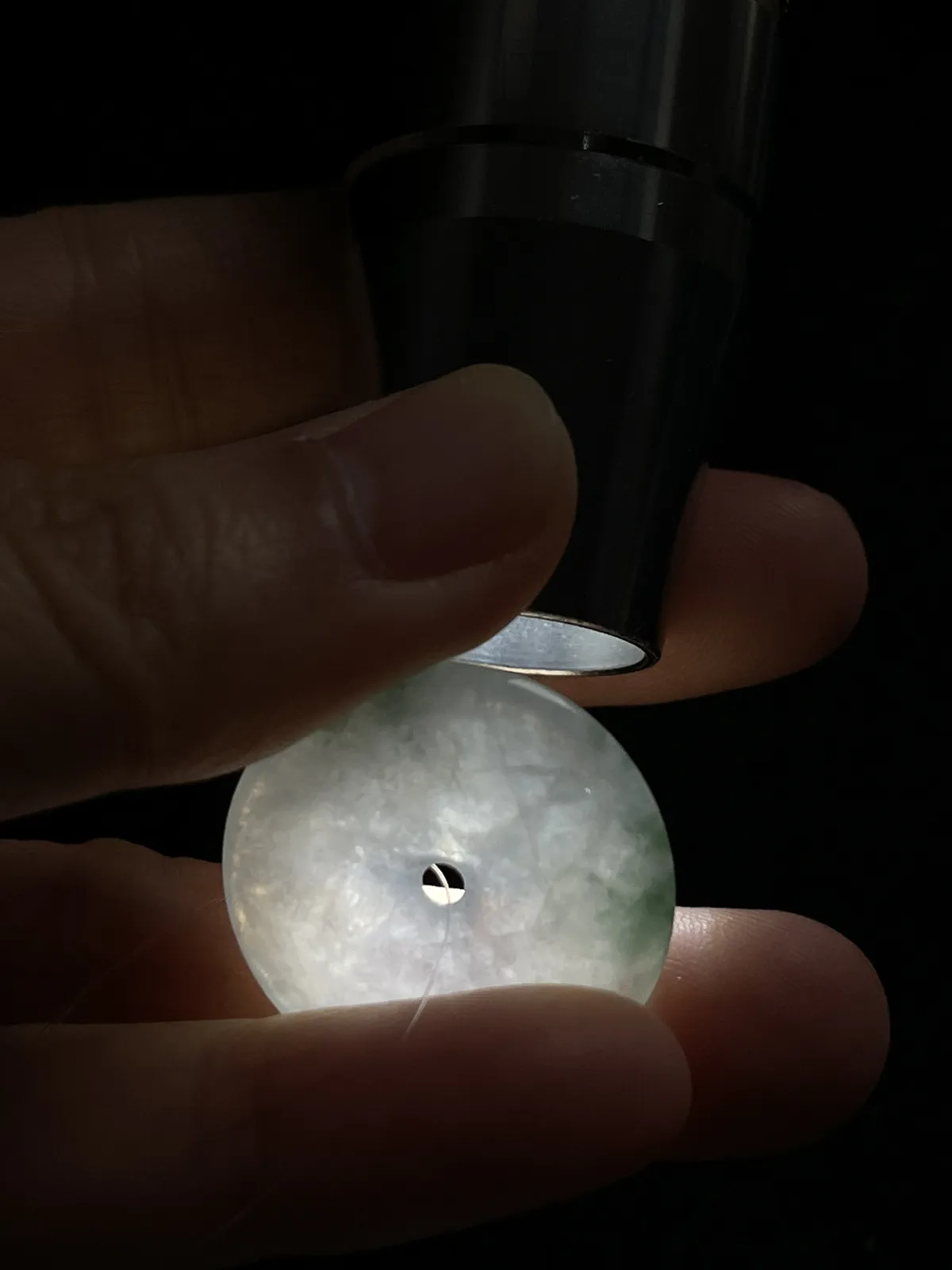 翡翠冰糯种淡绿色平安扣