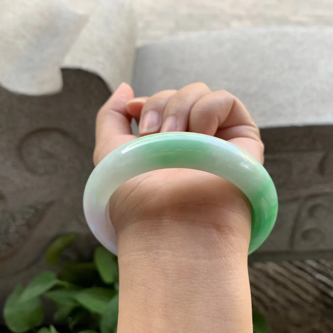 圈口56.8-13.2-9.4【阳绿正圈手镯】正圈56 57可戴