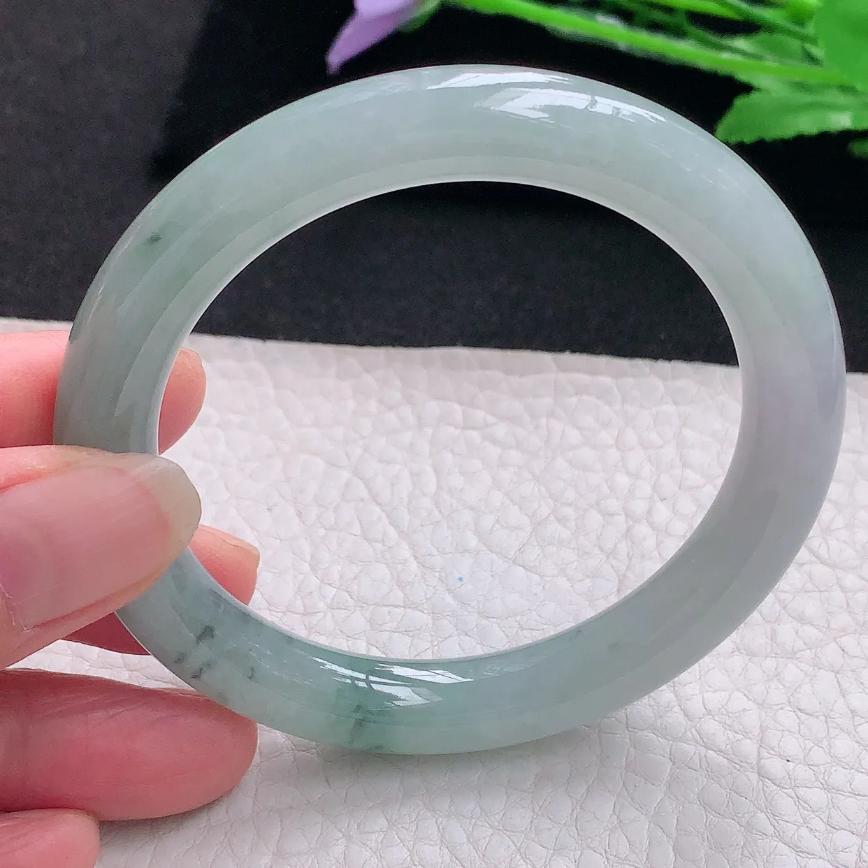 xx自然光56*9.4美人镯 缅甸翡翠A货玉手镯冰飘花圆条玉手环