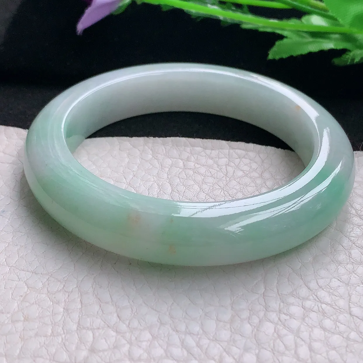 z自然光58*12.6*10平安镯 缅甸翡翠A货清新飘绿宽边玉手镯玉手环