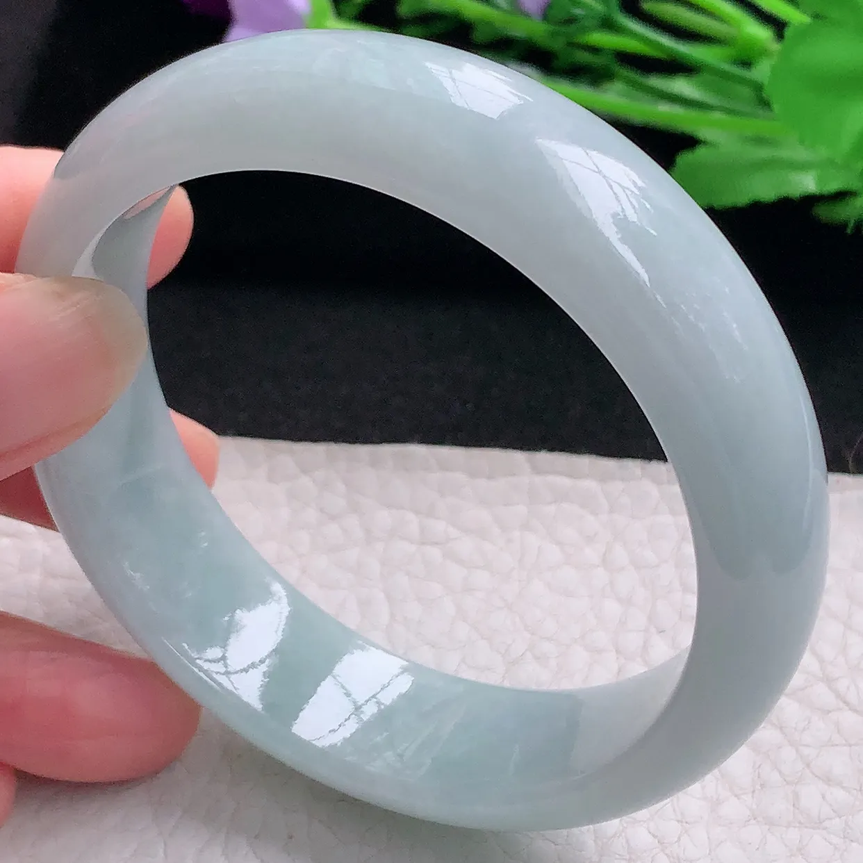 ee自然光58*16.3*8.2轮胎镯 翡翠A货玉手镯浅绿清新宽边玉手环