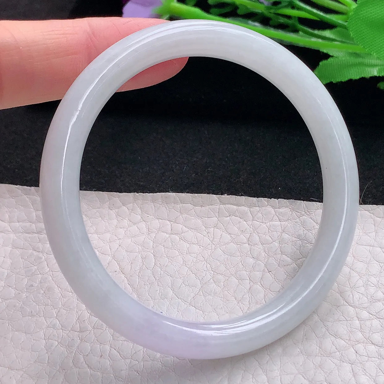 xx自然光55.8*8.2*7.6叮当镯 缅甸翡翠A货玉手镯飘紫秀气圆条玉手环 美人镯