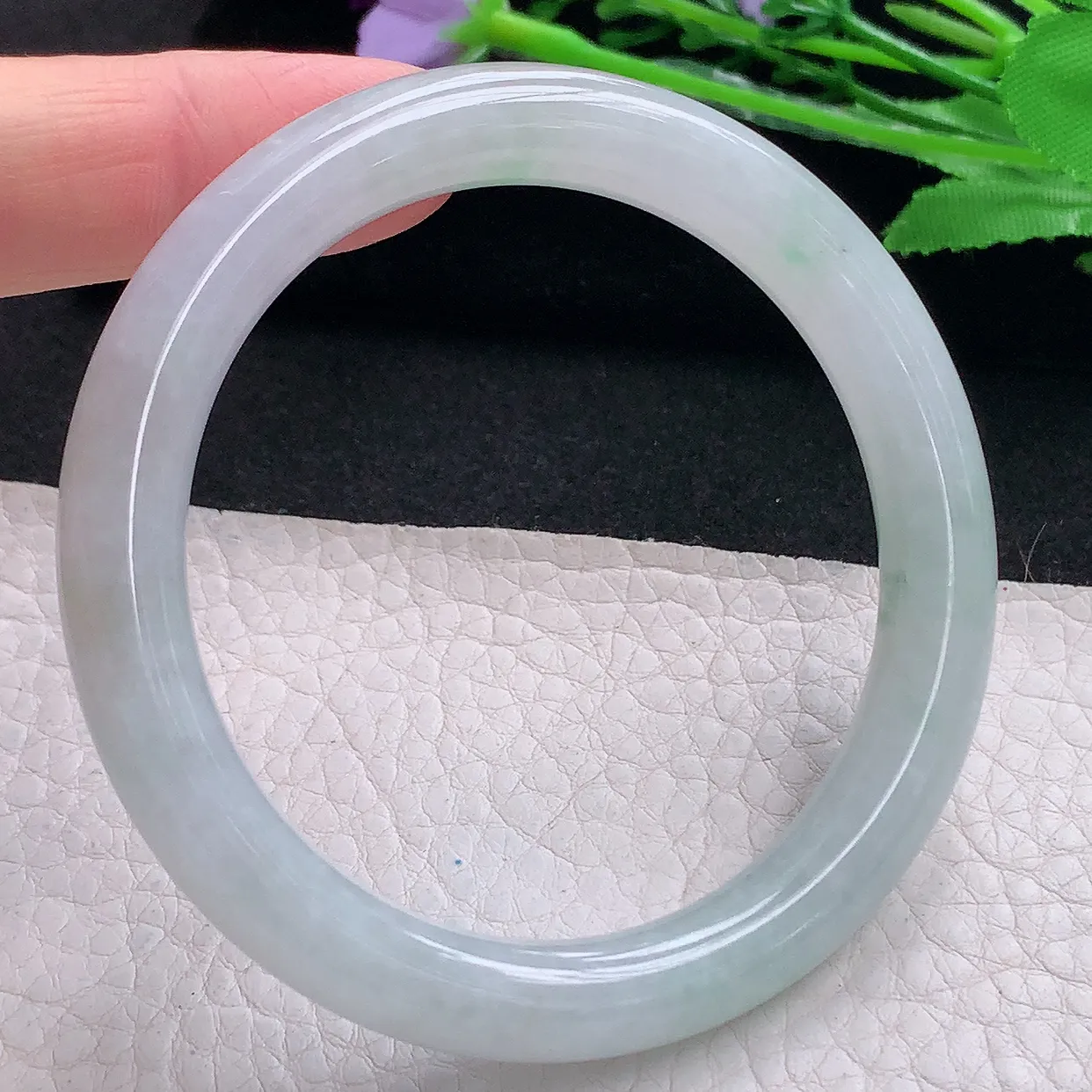 js自然光56*9.6*8.8美人镯 缅甸翡翠A货玉手镯飘花秀气圆条玉手环 叮当镯