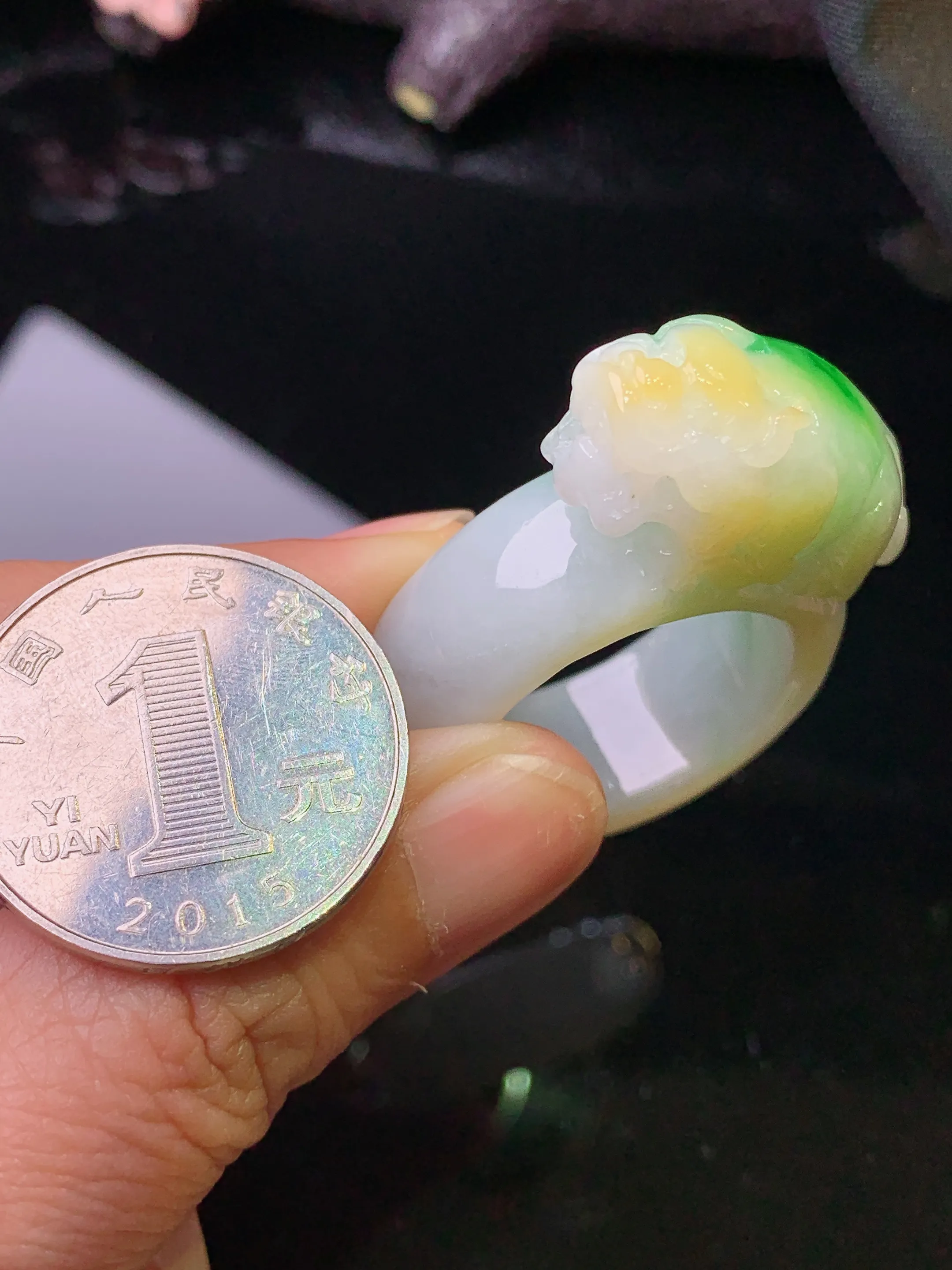 飘黄绿貔貅指环 玉质细腻 色泽清新艳丽 圈口27 整体尺寸41*31.5*11.3