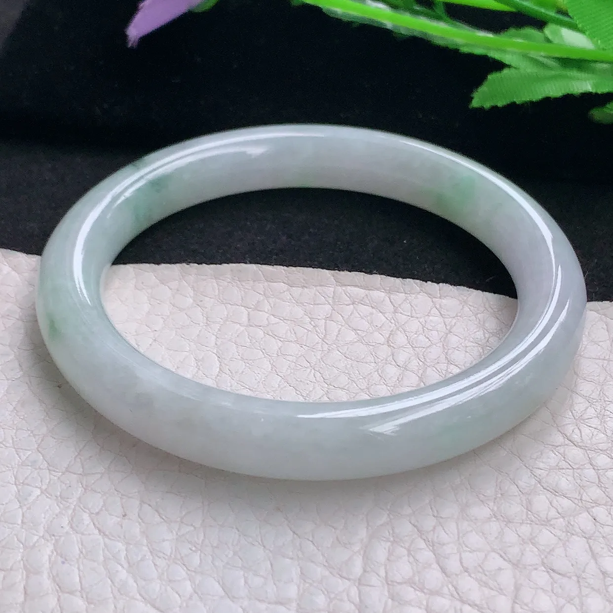 js自然光56*9.6*8.8美人镯 缅甸翡翠A货玉手镯飘花秀气圆条玉手环 叮当镯