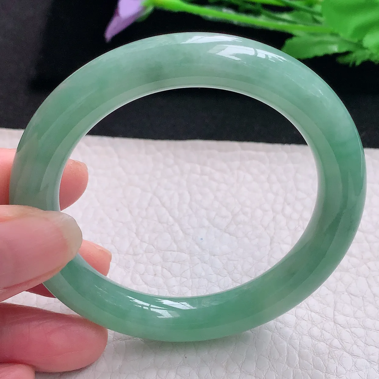 pj自然光53.8*10美人镯 缅甸翡翠A货玉手镯满绿圆条玉手环