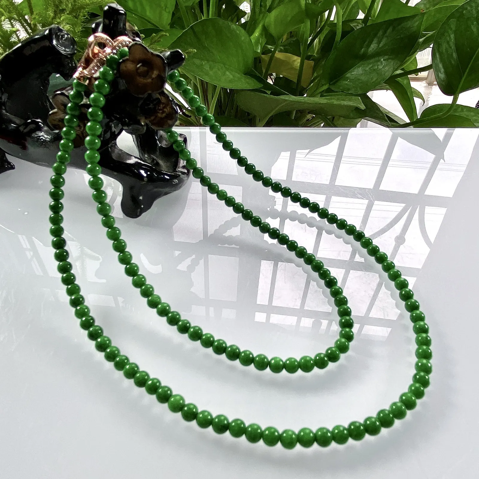 缅甸天然翡翠A货，卡4.2水润满绿阳绿小米珠小圆珠项链手链，尺寸：4.2mm/155颗，长度610mm，重量：19.07g