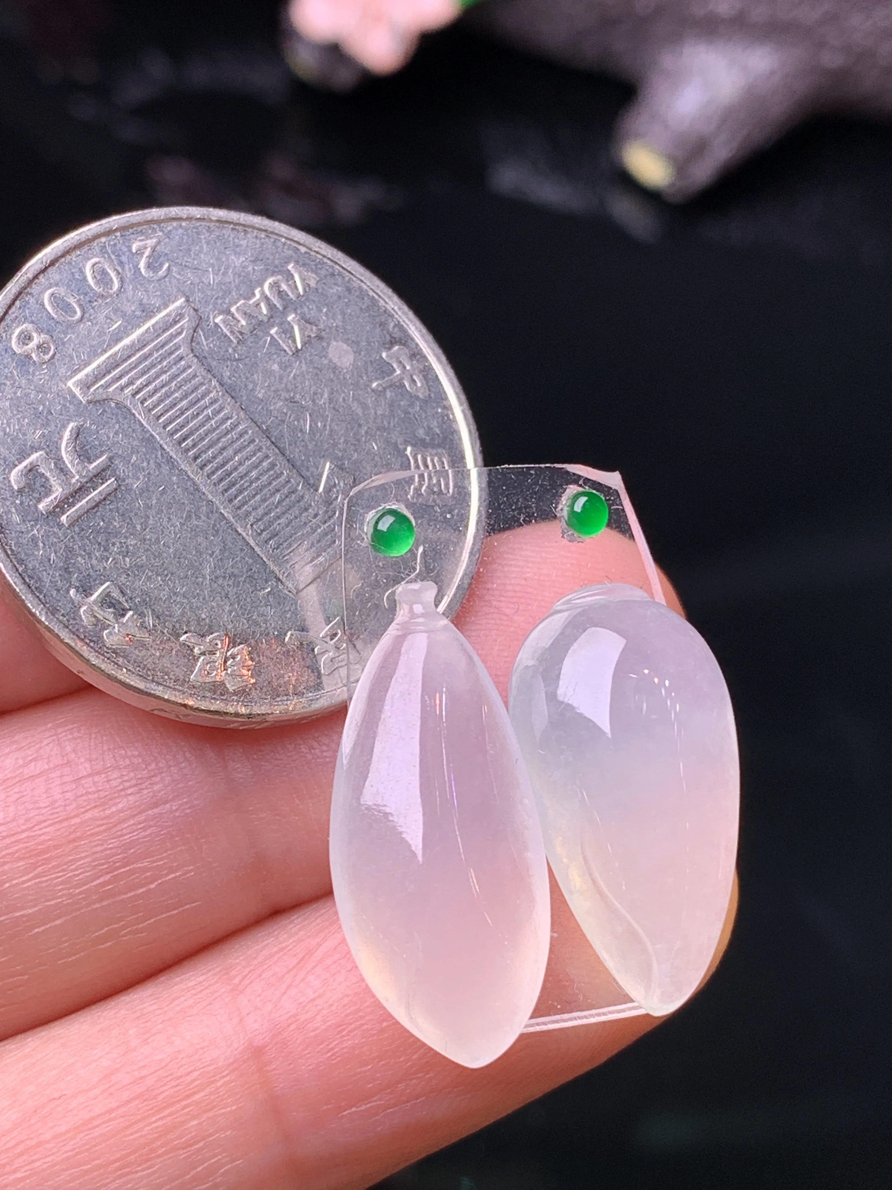 镶嵌款 冰种福瓜一对 玉质细腻 色泽清新艳丽 整体尺寸19.2*10.5*5.6