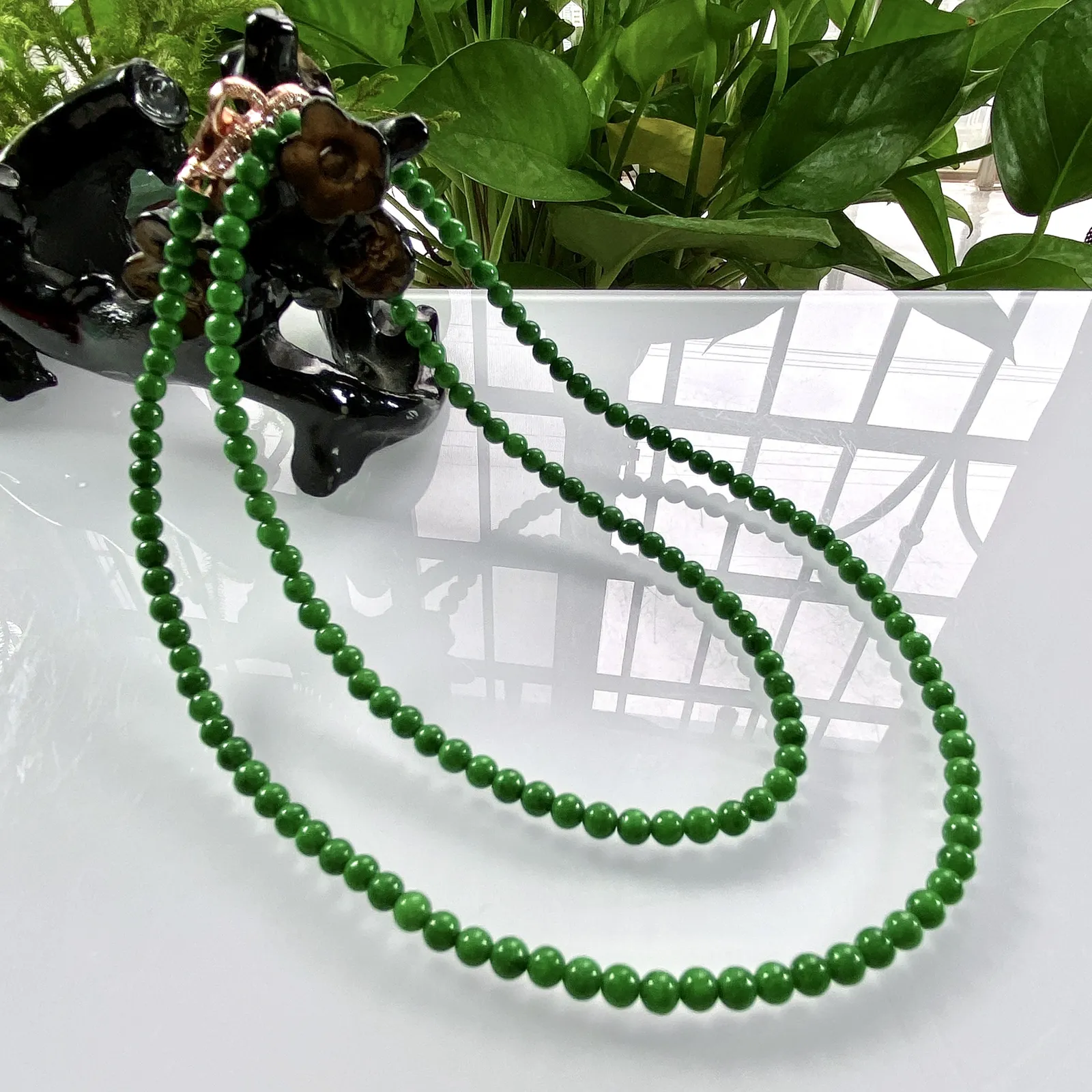 缅甸天然翡翠A货，卡4.2水润满绿阳绿小米珠小圆珠项链手链，尺寸：4.2mm/155颗，长度610mm，重量：19.07g